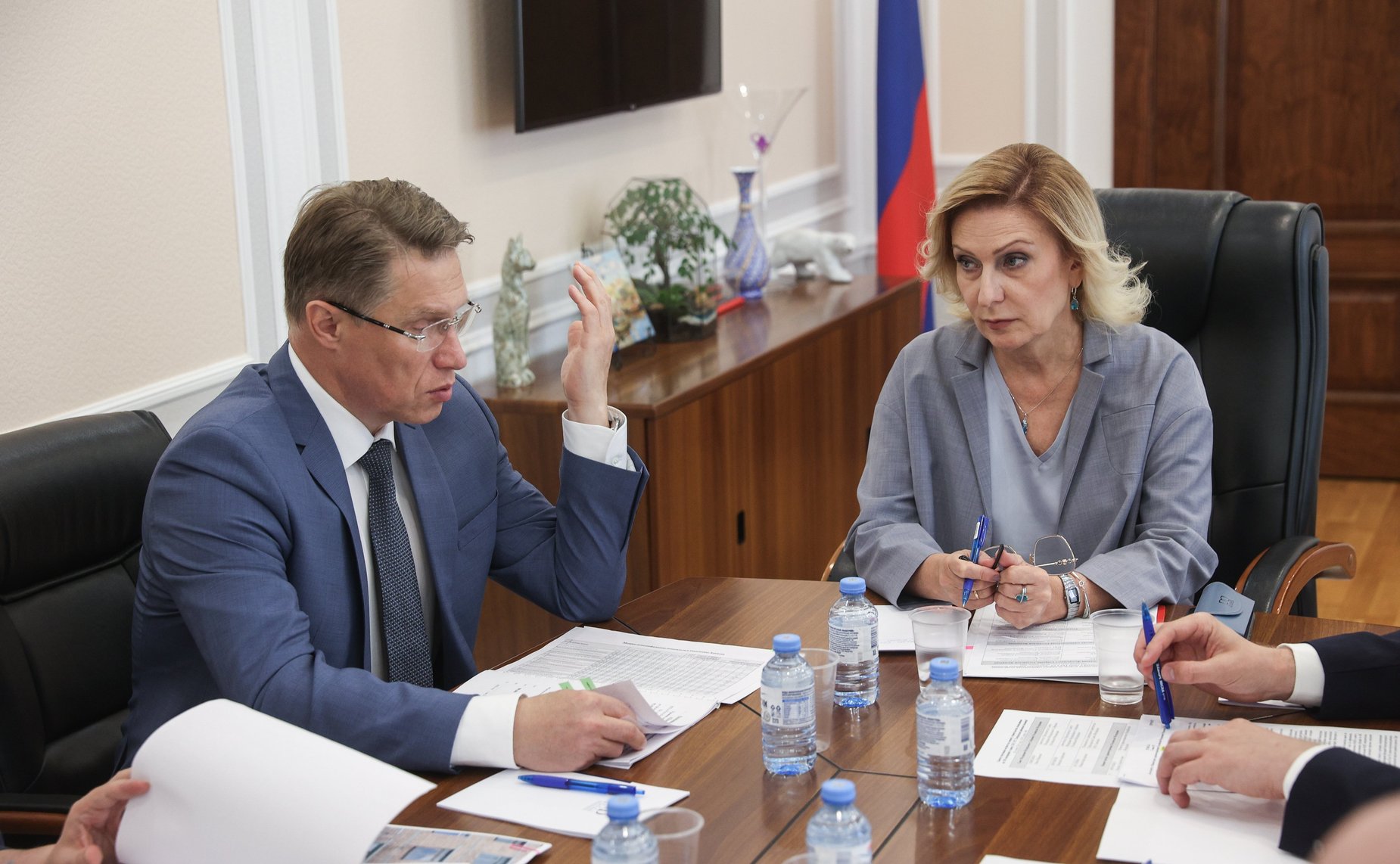 Инна Святенко провела рабочее совещание с Министром здравоохранения Российской Федерации Михаилом Мурашко и главой Республики Хакасия Валентином Коноваловым