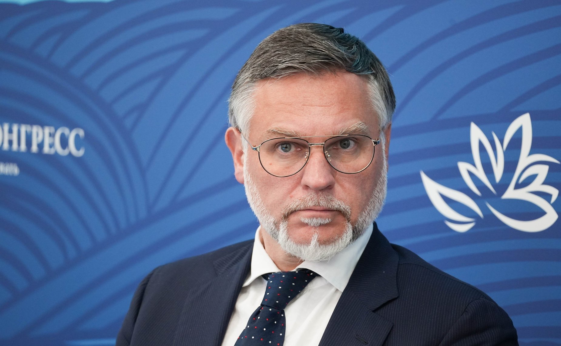 Сессия «Сохранить планету. Роль Дальнего Востока». Сенаторы принимают участие в VIII Восточном экономическом форуме