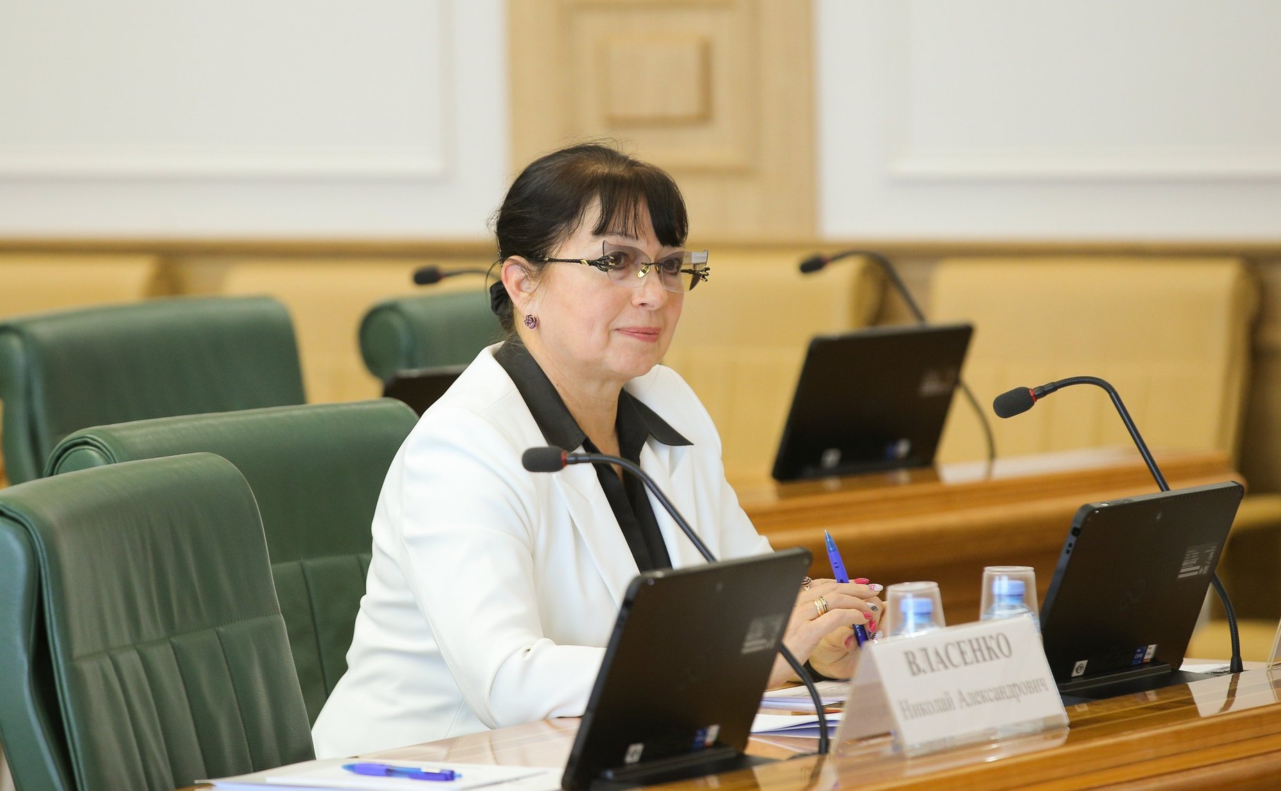 Парламентские слушания Комитета СФ по конституционному законодательству и государственному строительству