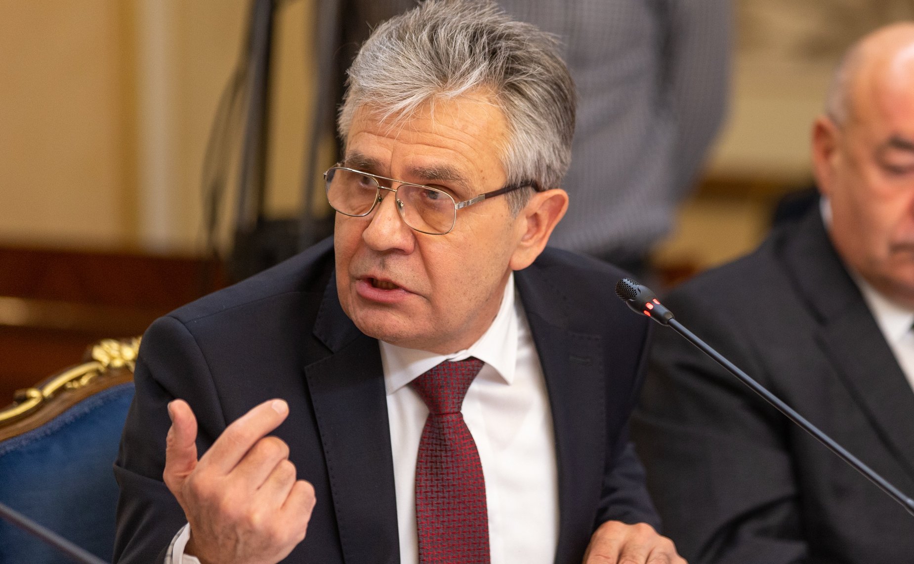 Александр Сергеев