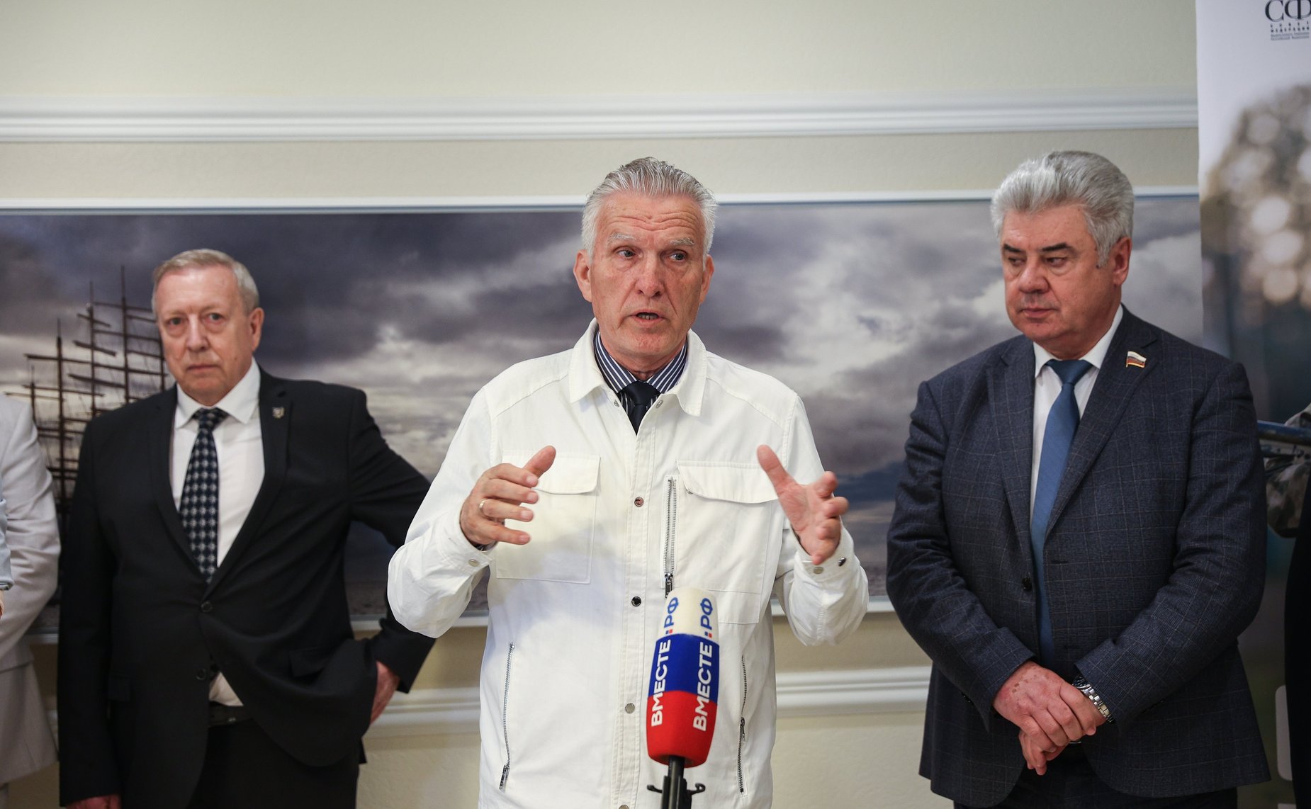 В Совете Федерации открылась фотовыставка «Сила в правде»