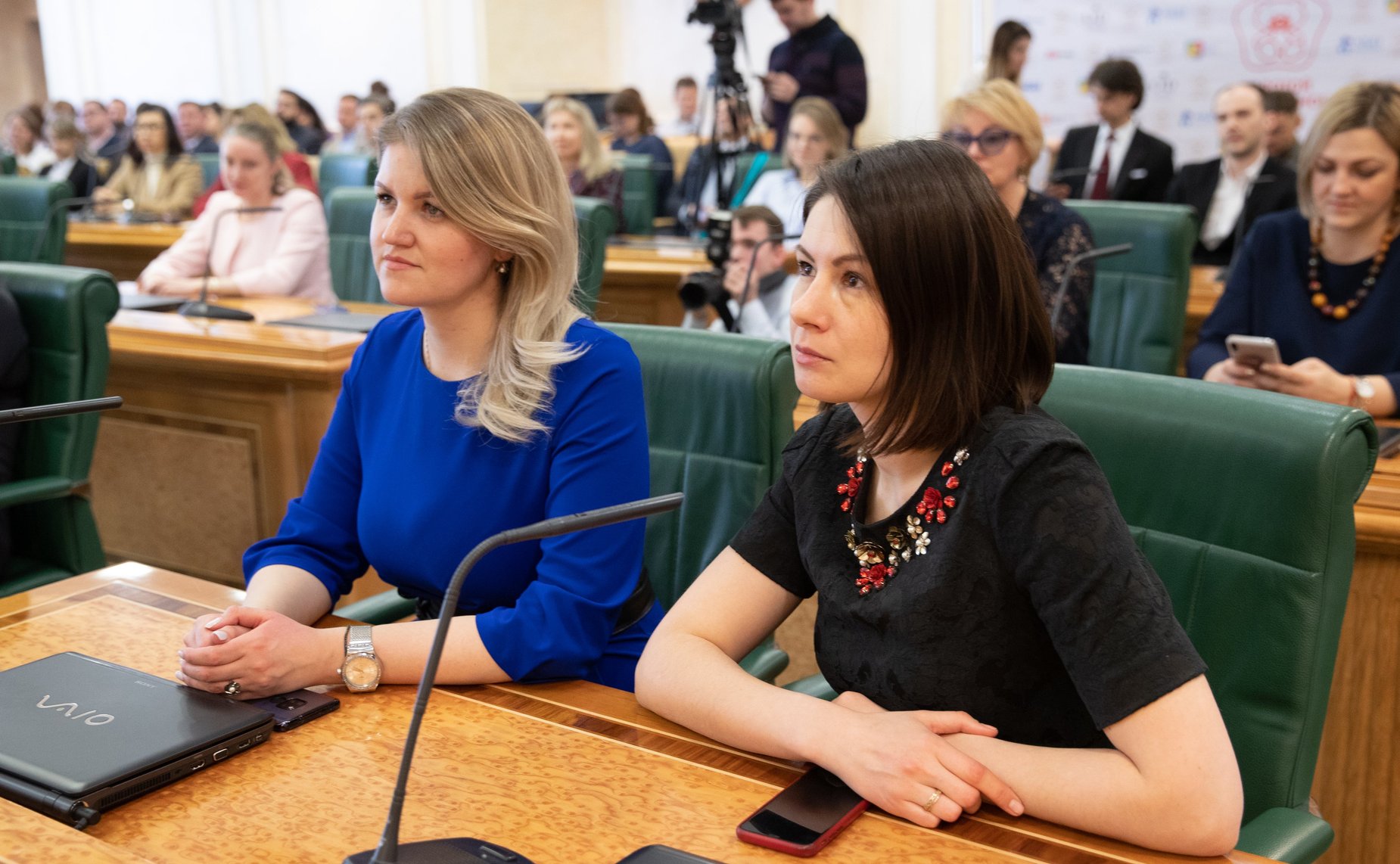 Церемония награждения лауреатов IX Национальной премии в сфере товаров и услуг для детей «Золотой медвежонок»