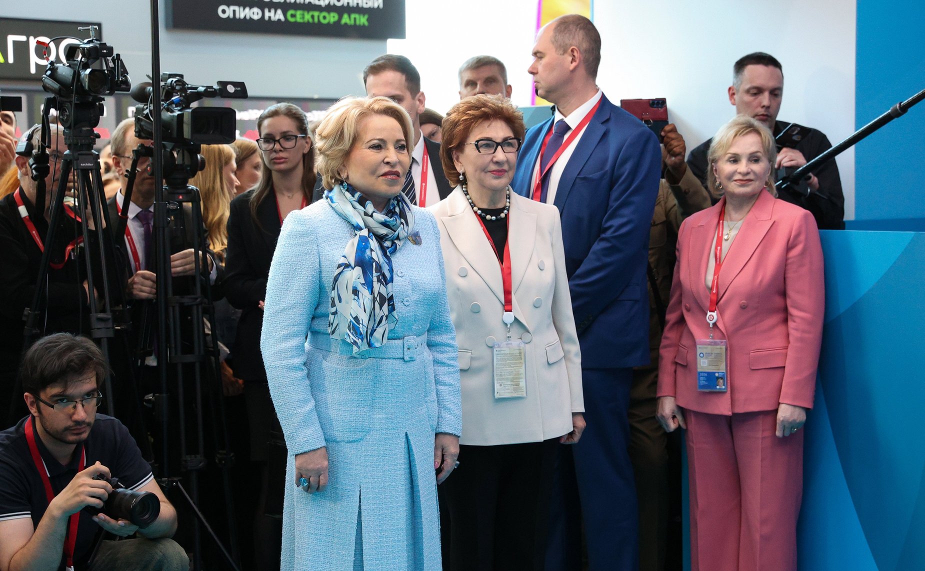 Валентина Матвиенко приняла участие в торжественной церемония награждения победителей конкурса «Женщины за здоровое общество»