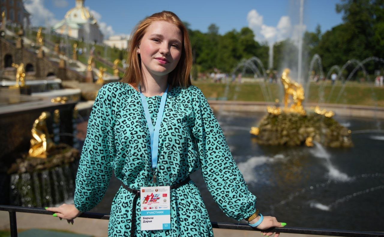 Участники проекта «Поезд Памяти» познакомились с основными достопримечательностями Санкт-Петербурга, посетили Государственный музей-заповедник «Петергоф» и Музей железных дорог России