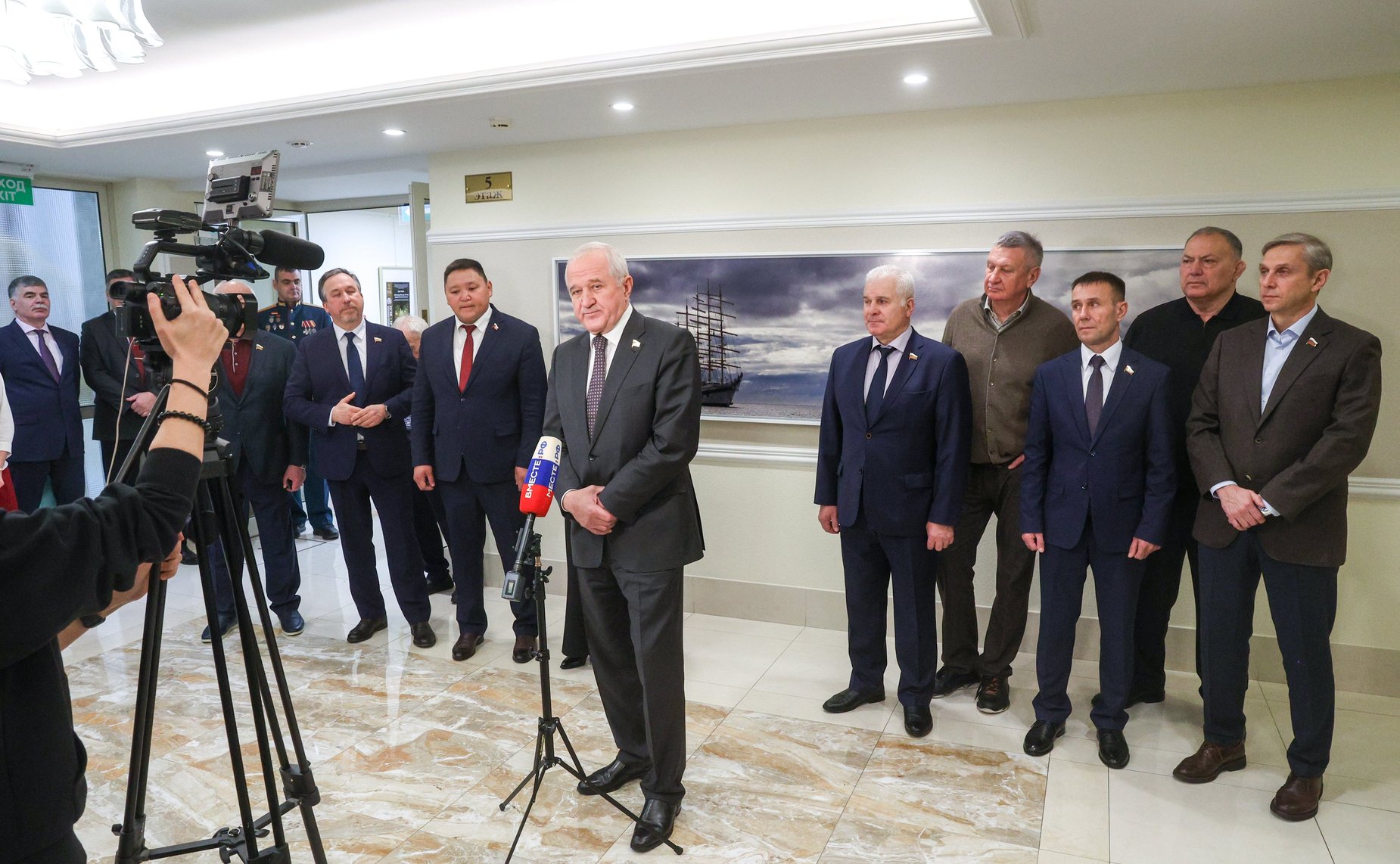 Открытие в Совете Федерации выставки ««Наследие Палеха» 90 лет художественного пути»