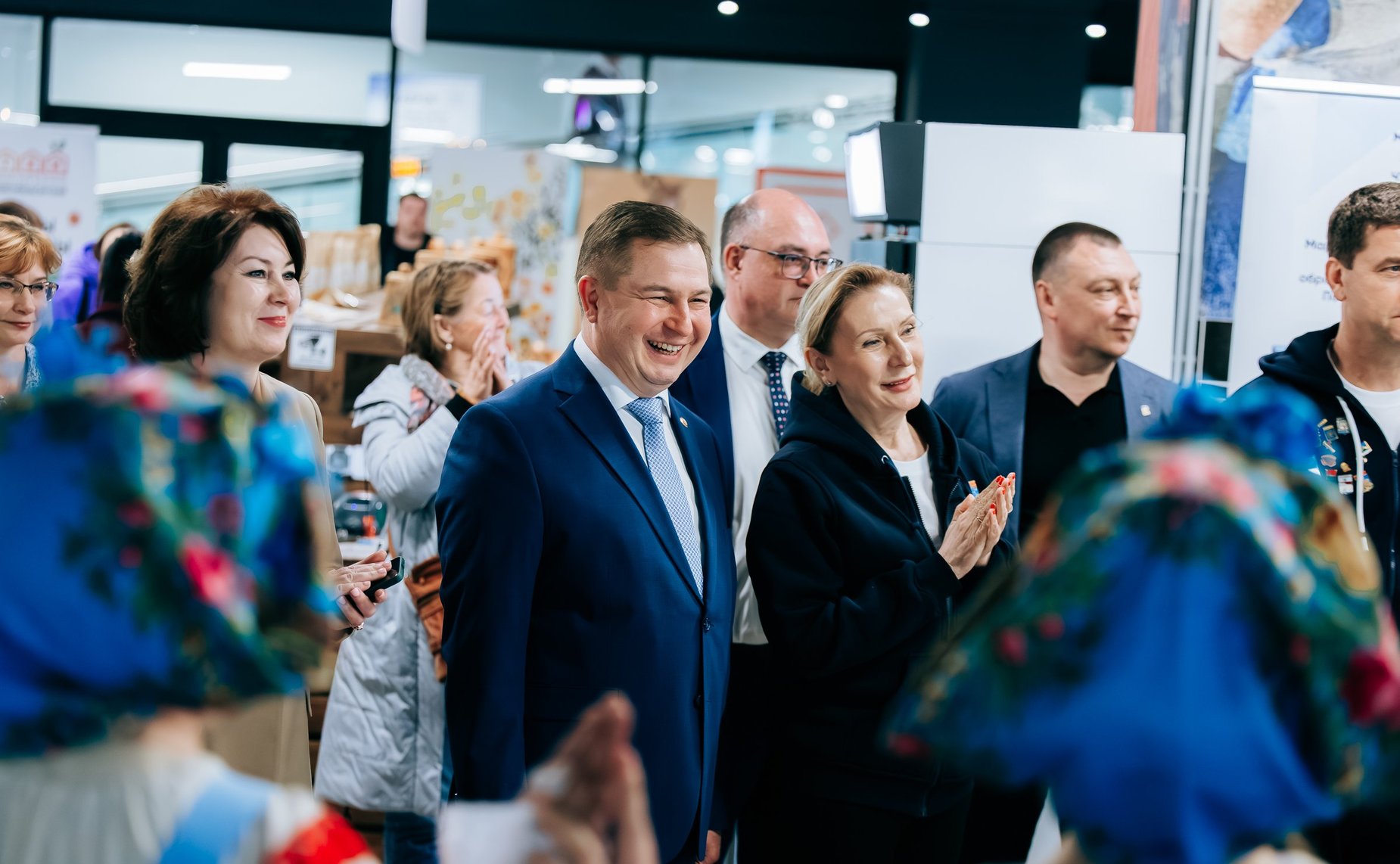 Сенаторы посетили агромаркет «Пехет»