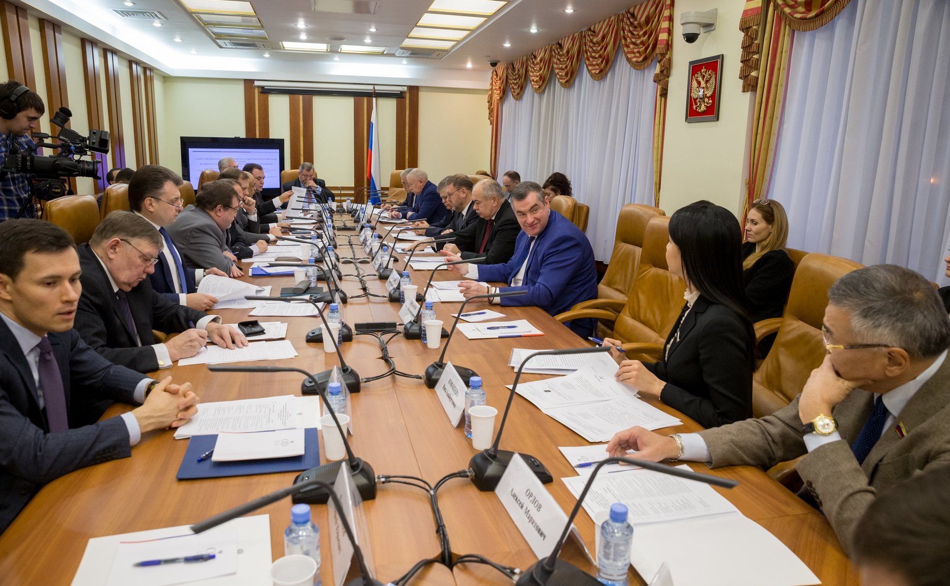 «Круглый стол» на тему «О правоприменительной практике и совершенствовании законодательства, регулирующего вопросы защиты прав и законных интересов российских граждан за рубежом»