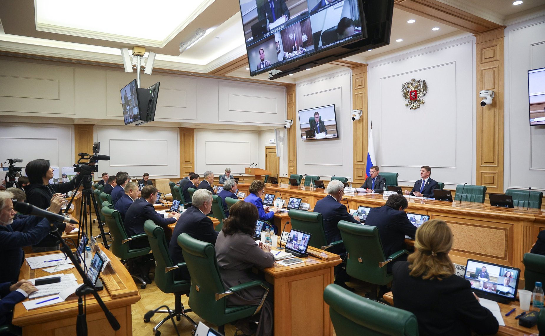 Заседание Совета по вопросам развития Дальнего Востока, Арктики и Антарктики на тему «Правовое регулирование вопросов обращения с отходами производства и потребления в населенных пунктах Арктики»