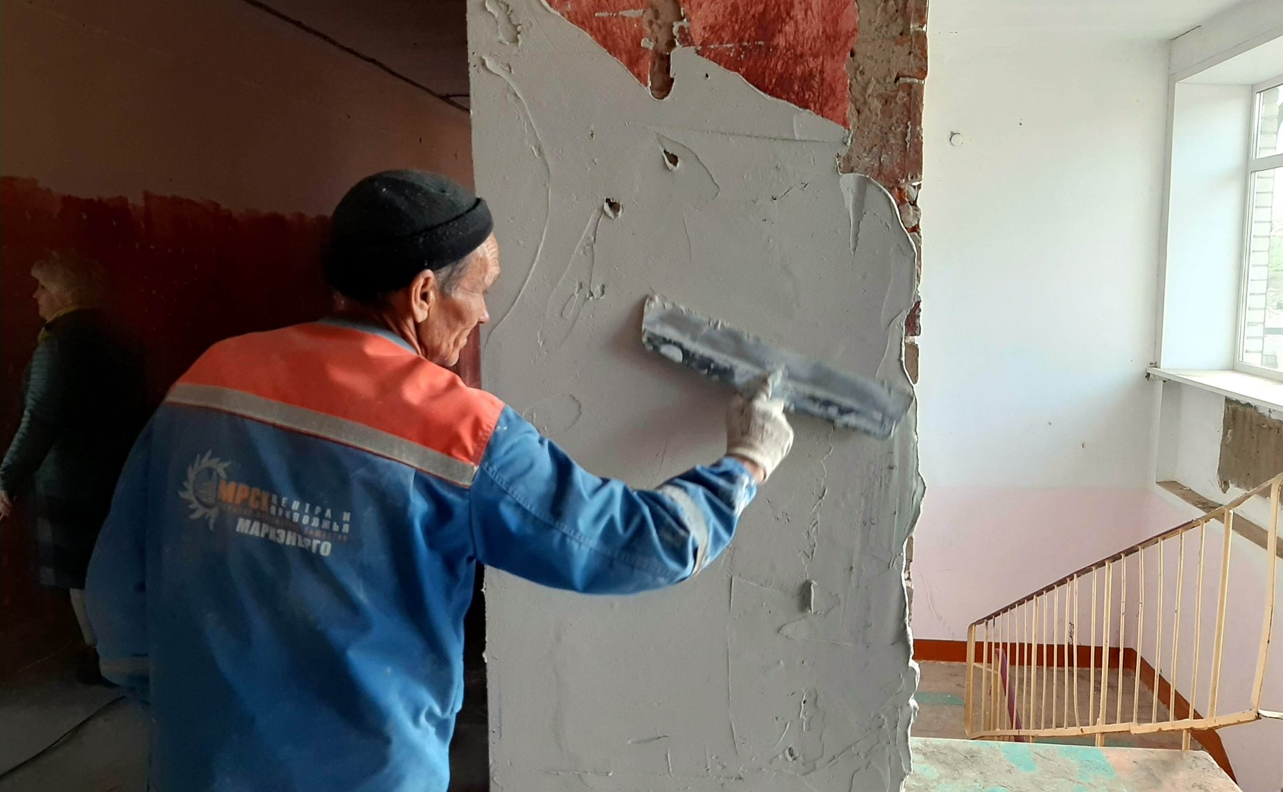 Сергей Мартынов проинспектировал ход ремонтных работ в Лажъяльской школе Сернурского района в рамках подготовки к началу учебного года