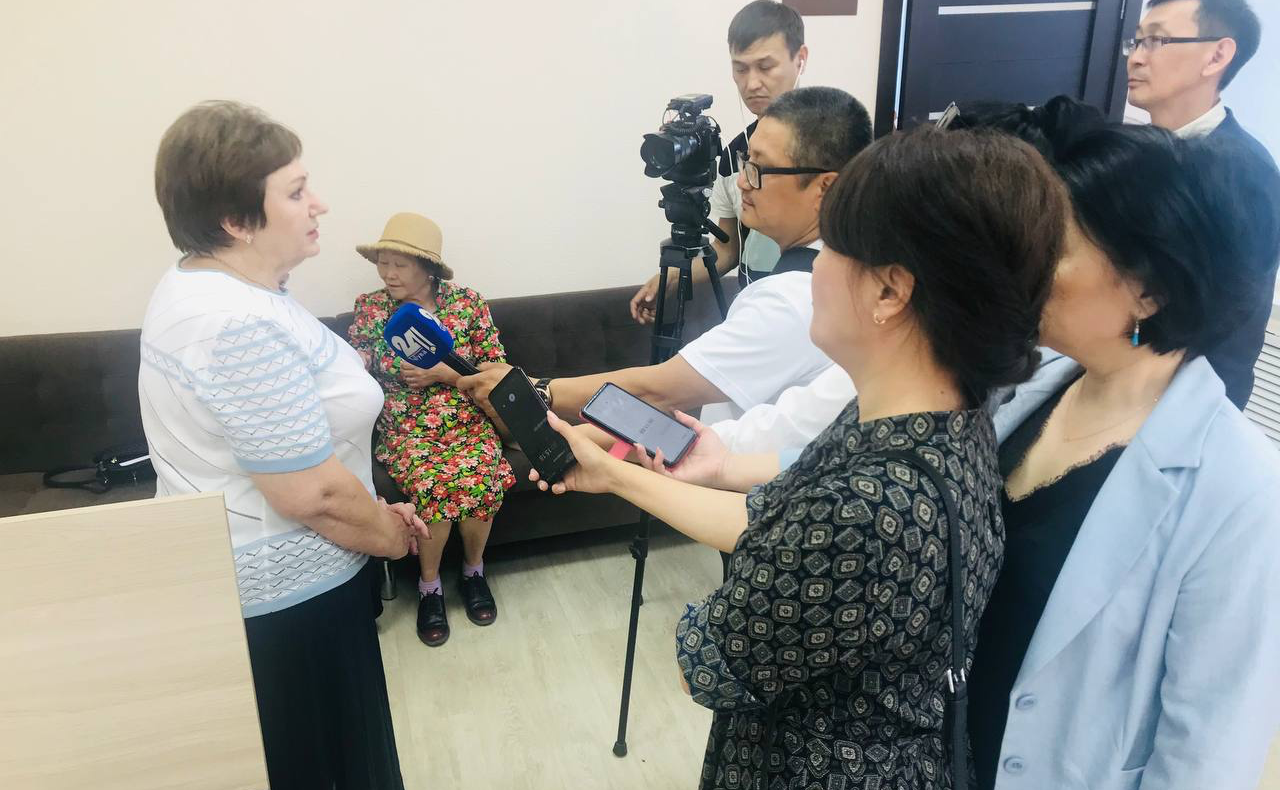 Комитет СФ по социальной политике провел в Республике Тыва выездное совещание с участием главы региона Владислава Ховалыга, представителей федеральных и региональных органов исполнительной власти