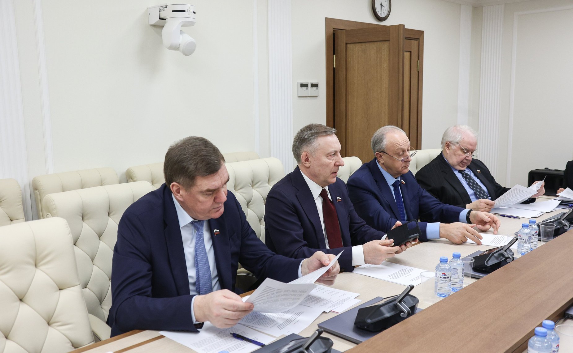 Заседание Комиссии Совета Федерации по контролю за достоверностью сведений о доходах, об имуществе и обязательствах имущественного характера, представляемых сенаторами Российской Федерации, под председательством заместителя Председателя Совета Федерации