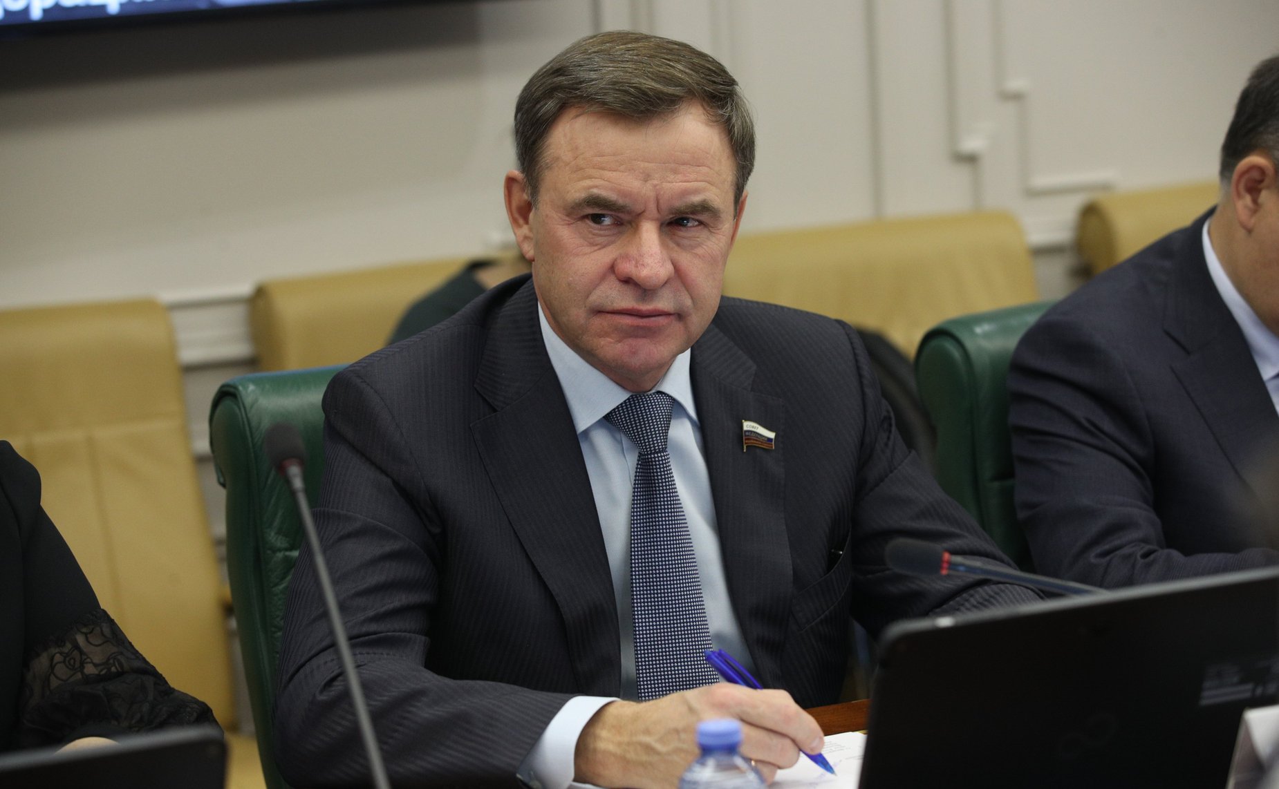 Виктор Новожилов