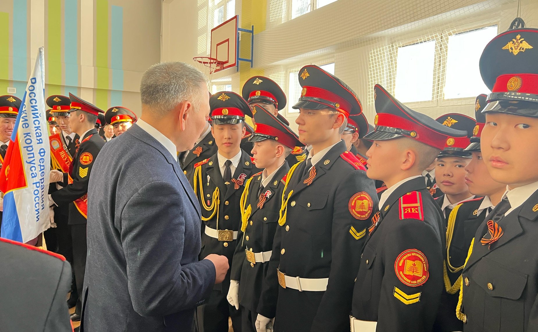 Сахамин Афанасьев поздравил Якутскую кадетскую школу с 25-летием