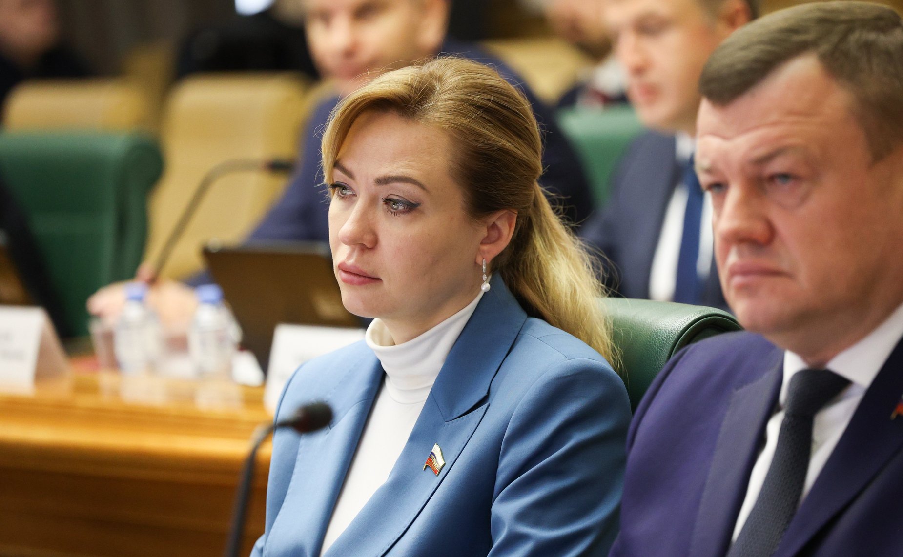 На заседании Комитета СФ по международным делам проведены консультации по предложенной Президентом РФ кандидатуре на должность Министра иностранных дел РФ