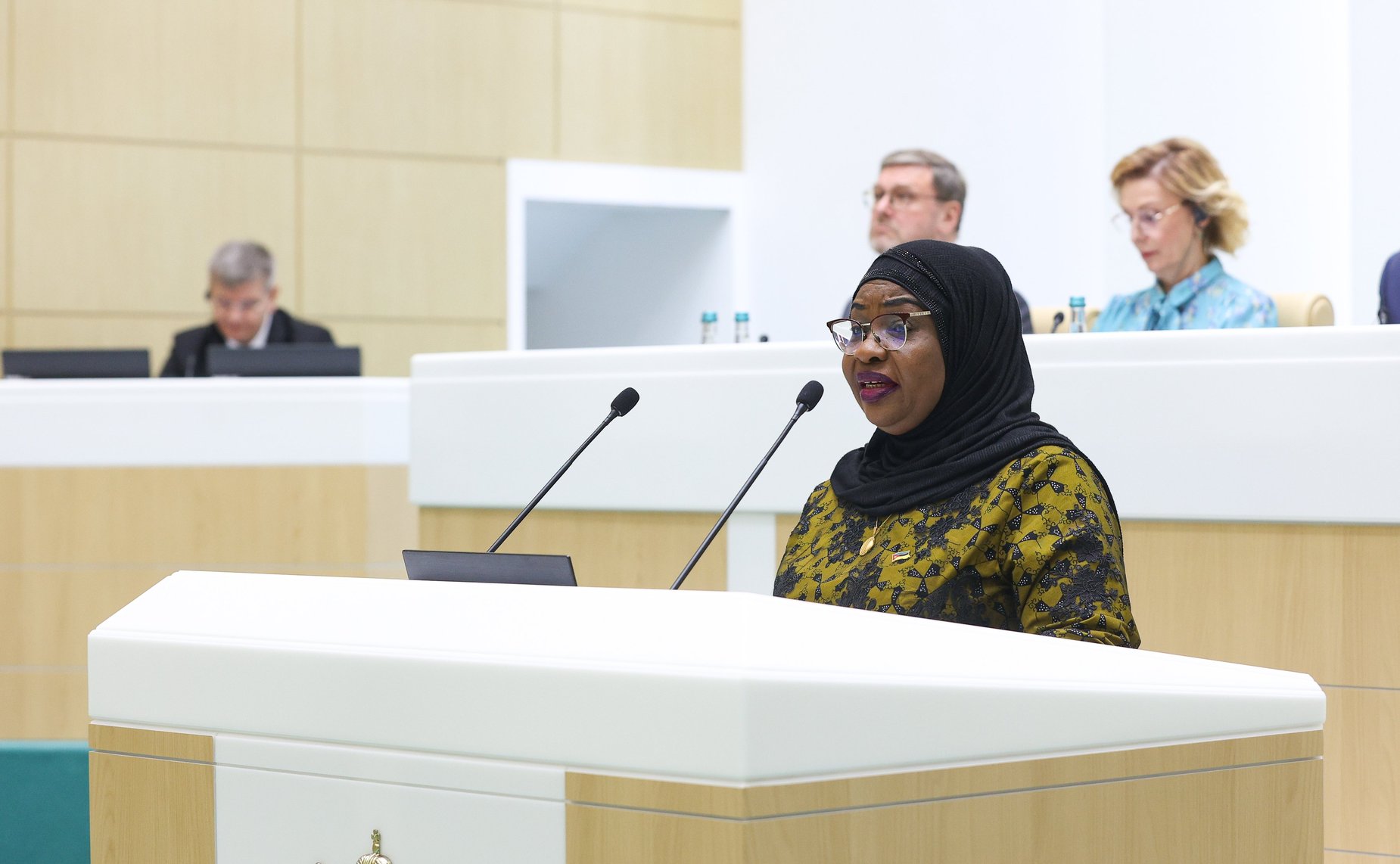 Председатель Ассамблеи Республики Мозамбик Маргарида Адамужи Талапа