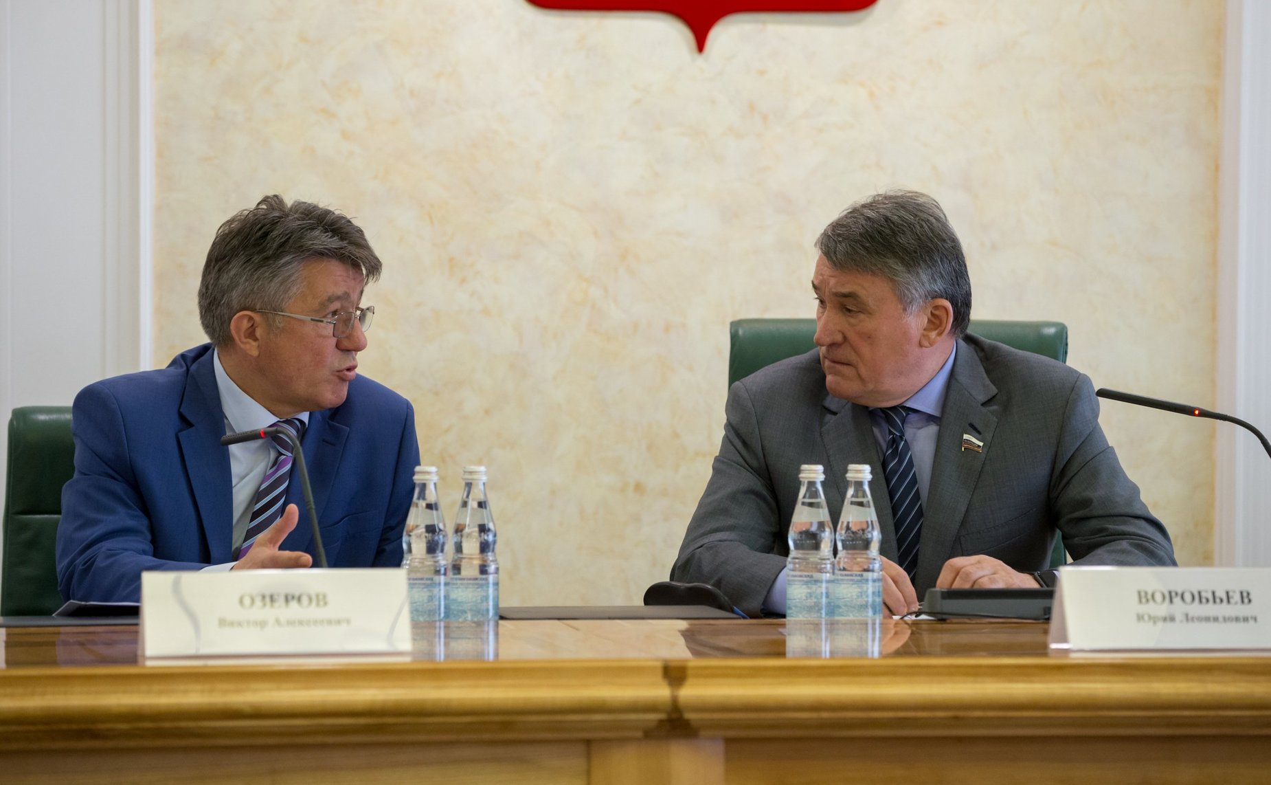 В. Озеров и Ю. Воробьев