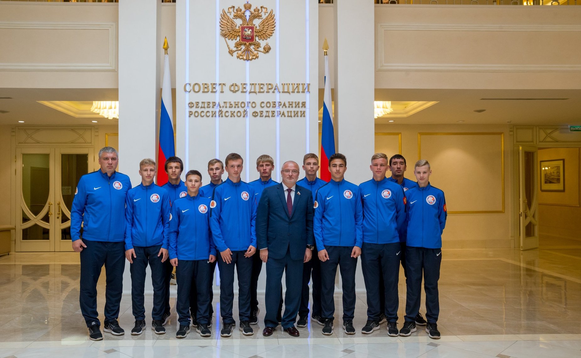 А. Клишас встретился с игроками ФК «Тотем»