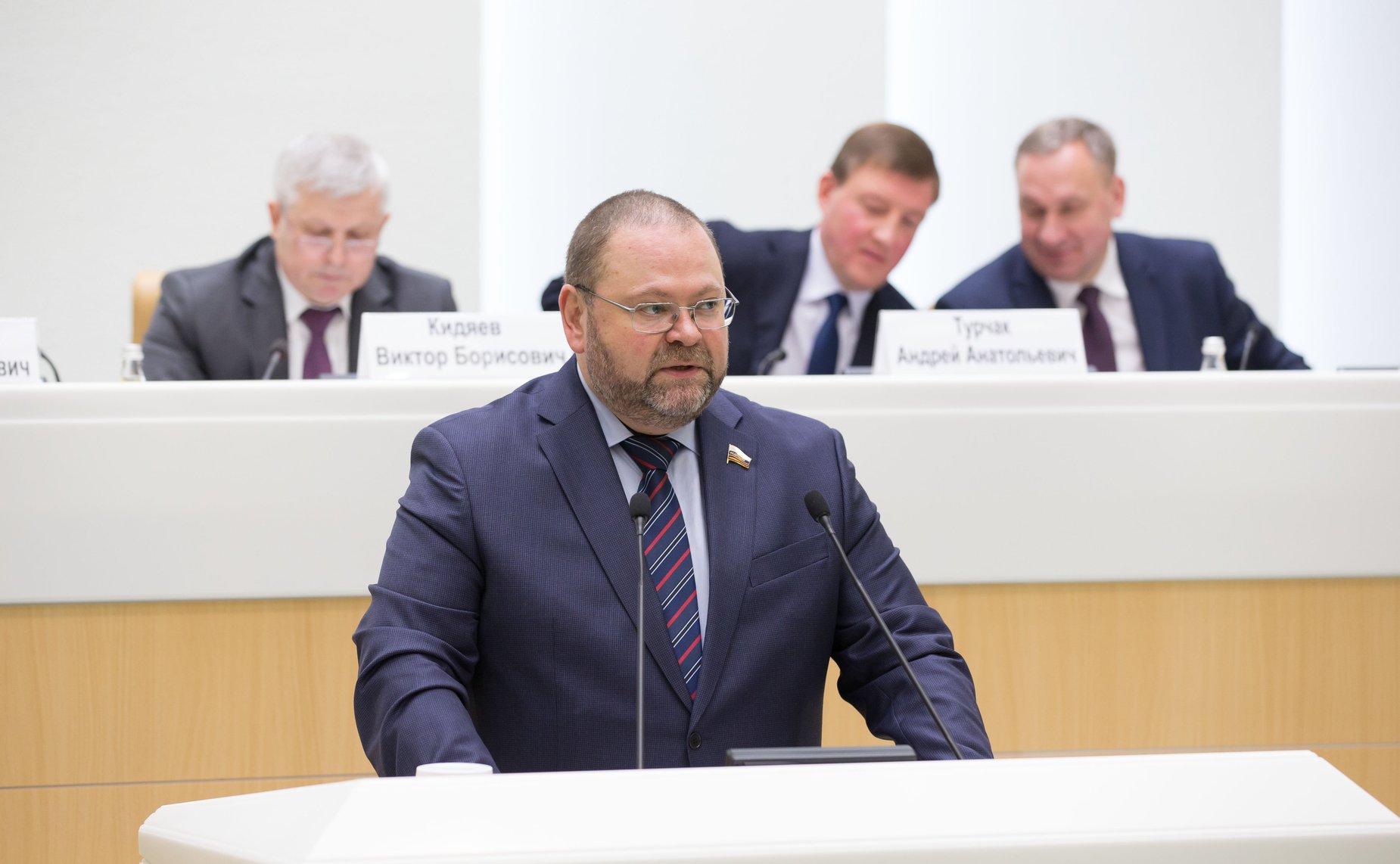 Олег Мельниченко