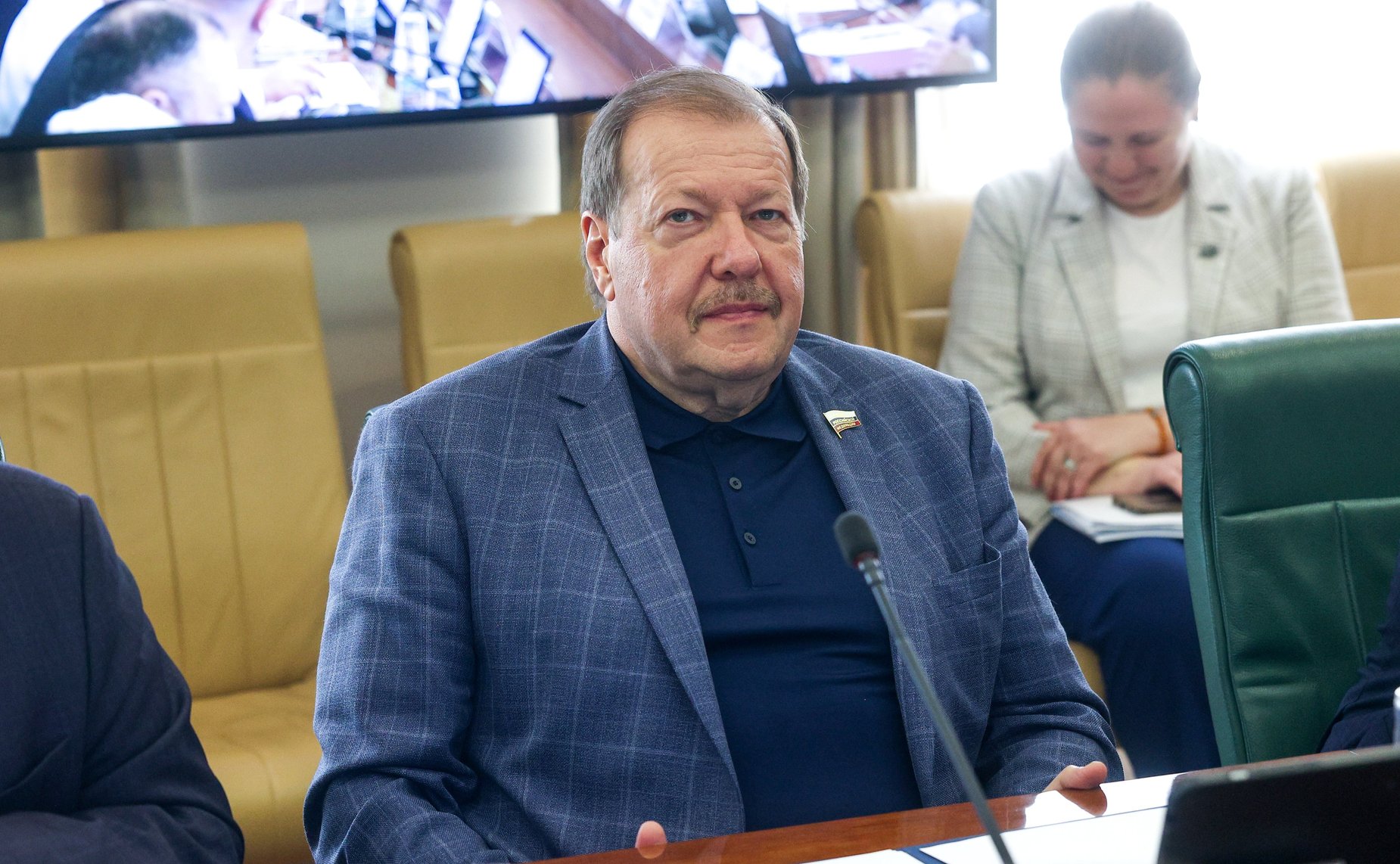 Александр Русаков