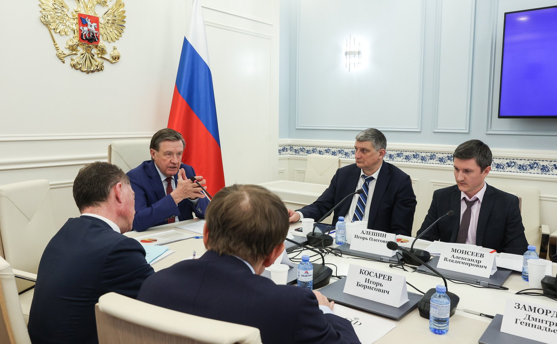 Расширенное заседание рабочей группы по совершенствованию государственного регулирования производства и оборота этилового спирта, алкогольной и спиртосодержащей продукции, табака и табачной продукции