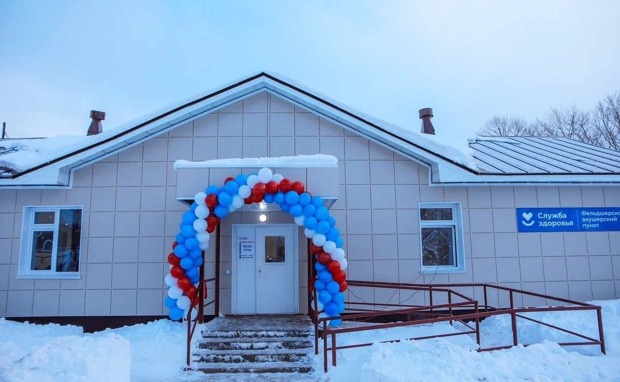 Андрей Хапочкин принял участие в открытии фельдшерско-акушерского пункта в селе Углезаводское Долинского района