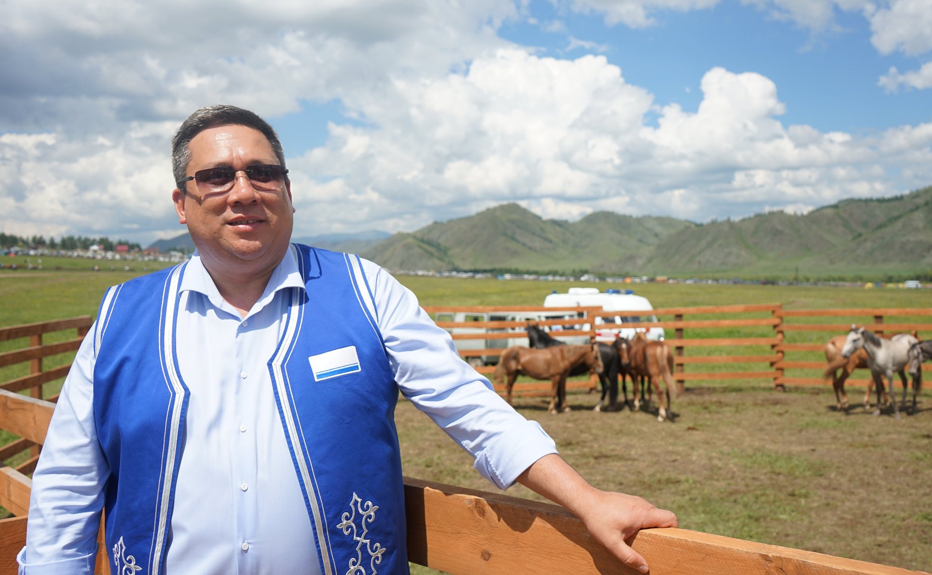 Владимир Полетаев в ходе рабочей поездки посетил Межрегиональный праздник алтайского народа «Эл Ойын»