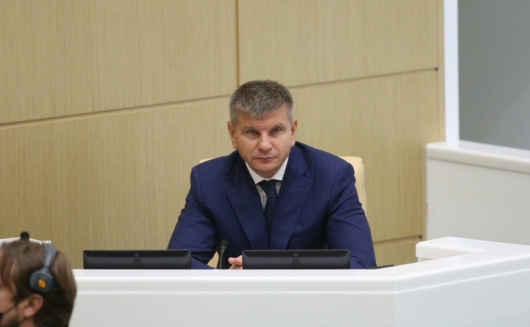 Геннадий Голов