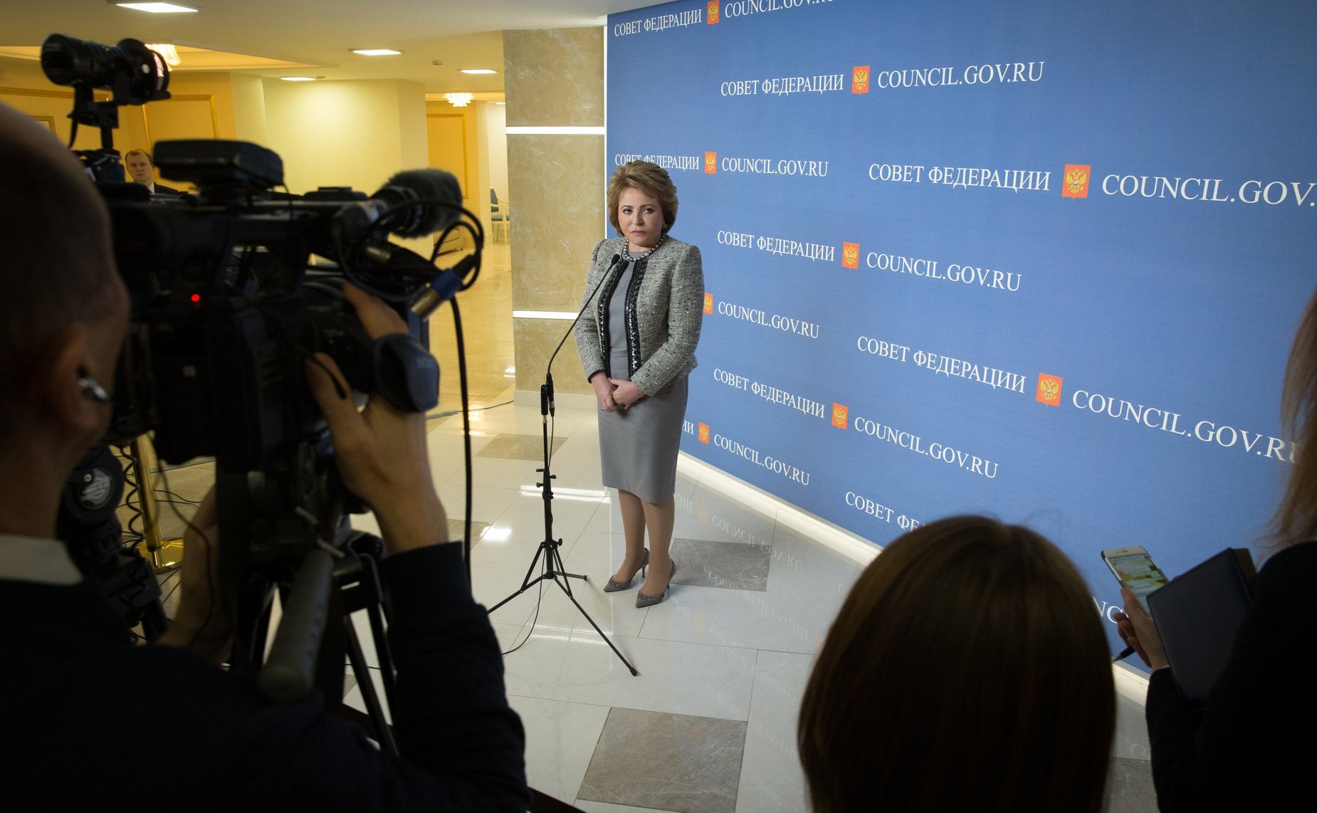 В. Матвиенко