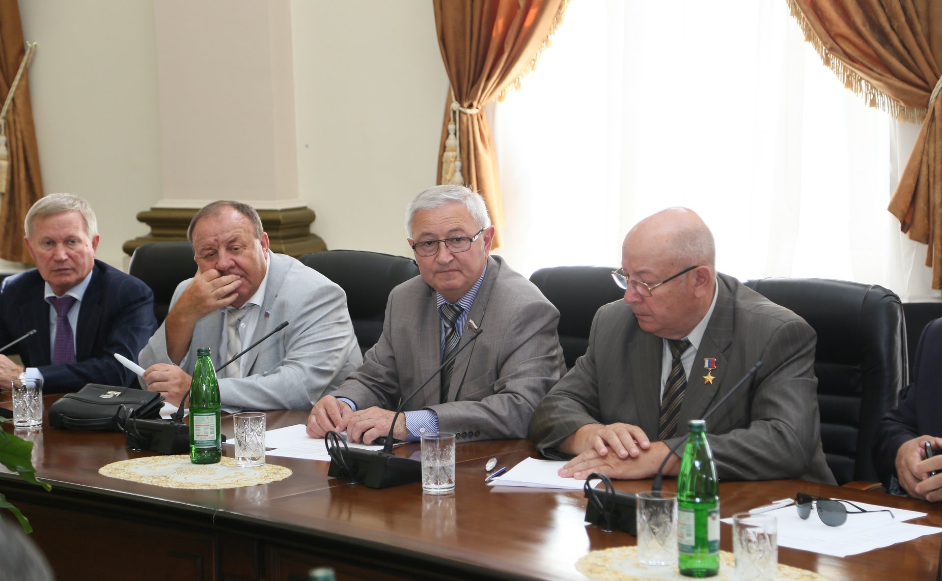 Комитет по обороне -7