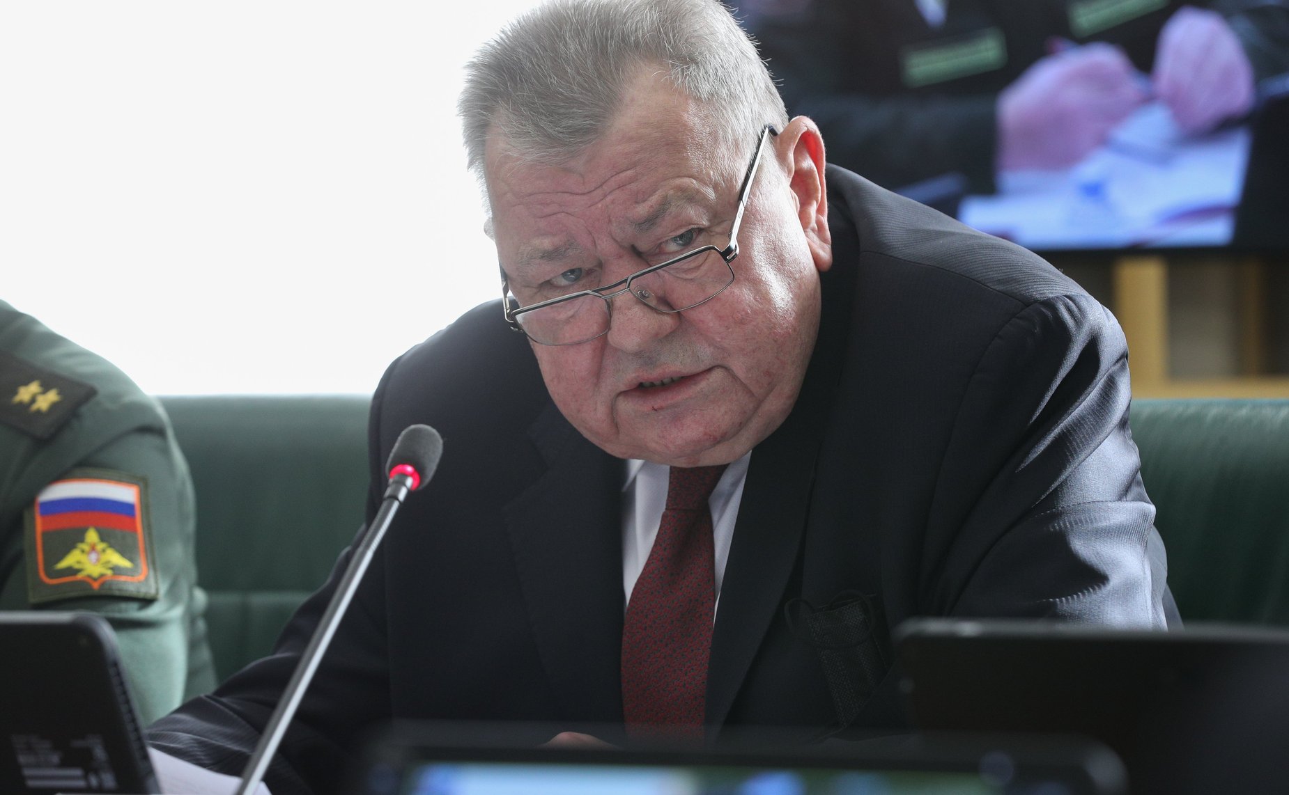 «Круглый стол» на тему «Международное сотрудничество в борьбе с глобальными вызовами и угрозами, включая кризис системы контроля над вооружениями»