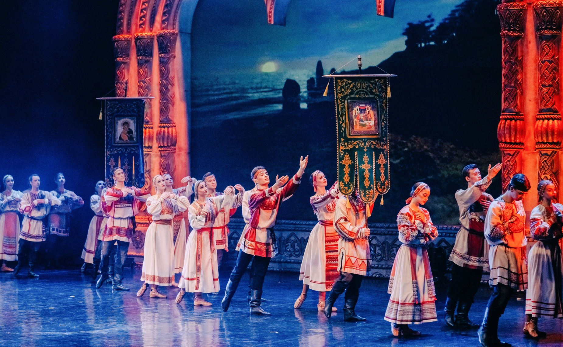 Официальная церемония открытия международного проекта «Танцевальная увертюра мира» Русского национального балета «Кострома»