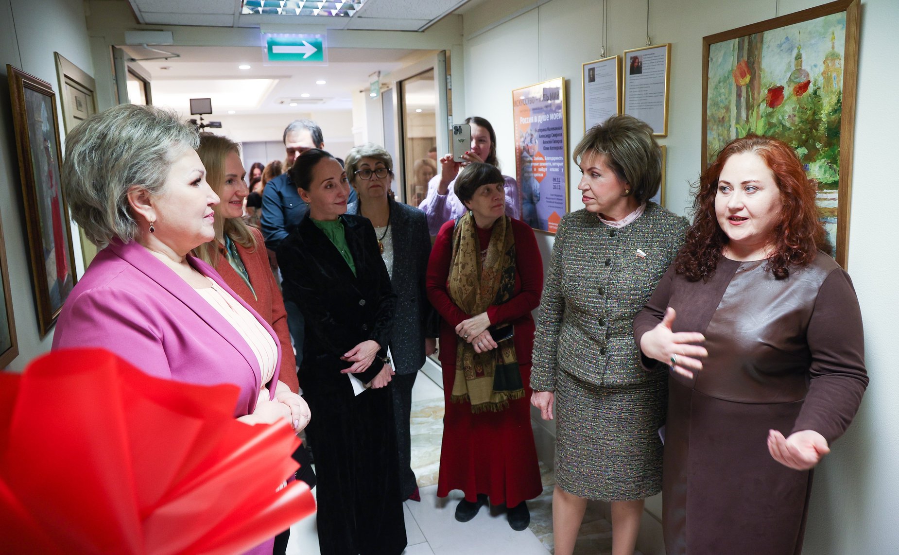 Открытие в Совете Федерации выставки художников современности «Россия в душе моей»