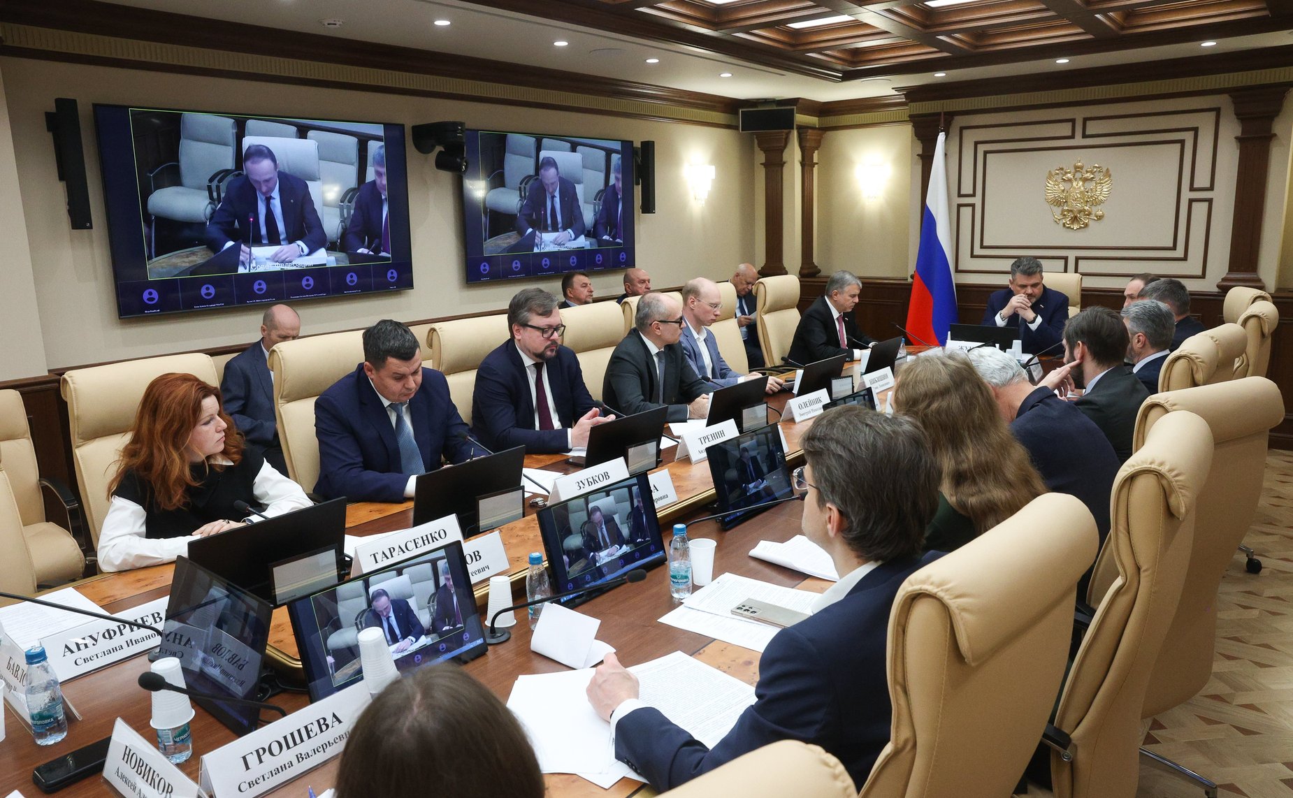 Круглый стол Комитета Совета Федерации по экономической политике «Извлечение полезных компонентов из отходов горнодобывающей промышленности: внедрение технологий и оценка потенциала»