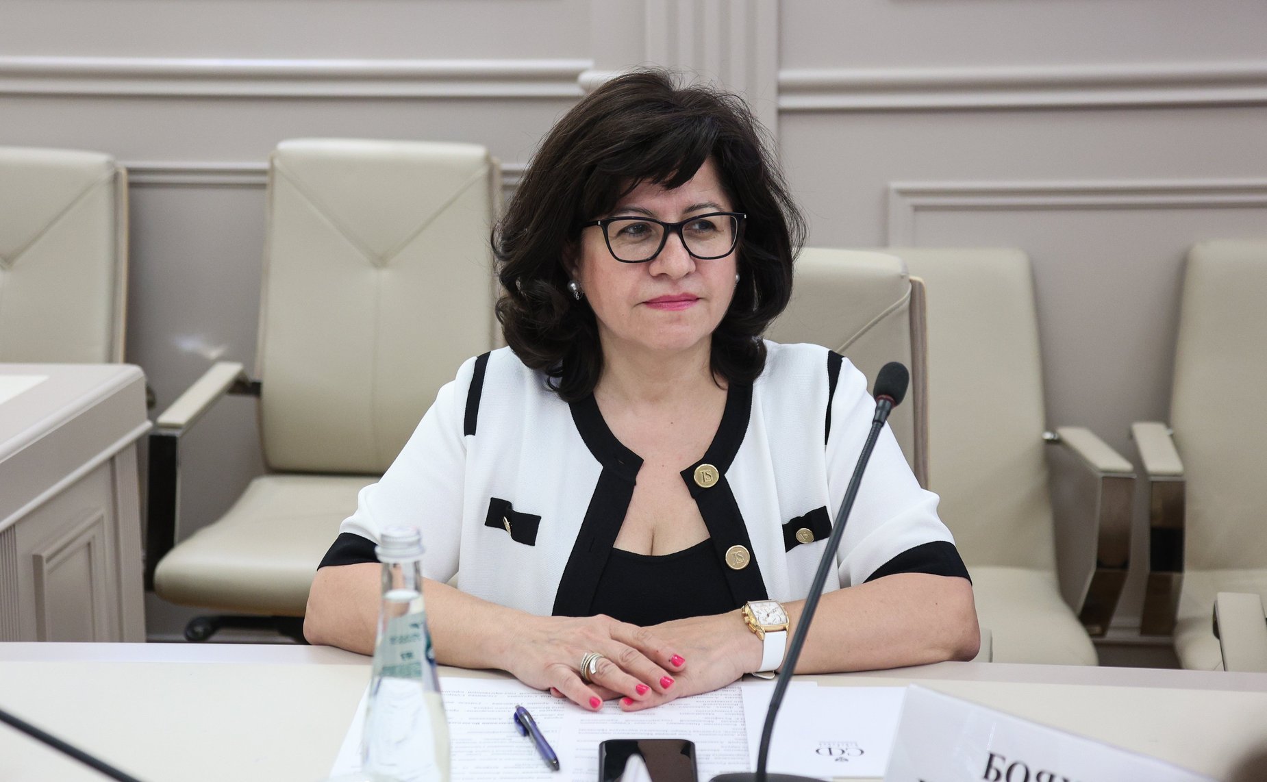 Встреча заместителя Председателя Совета Федерации Юрия Воробьева с членами Дискуссионного клуба Молодежного парламента Законодательного Собрания Вологодской области