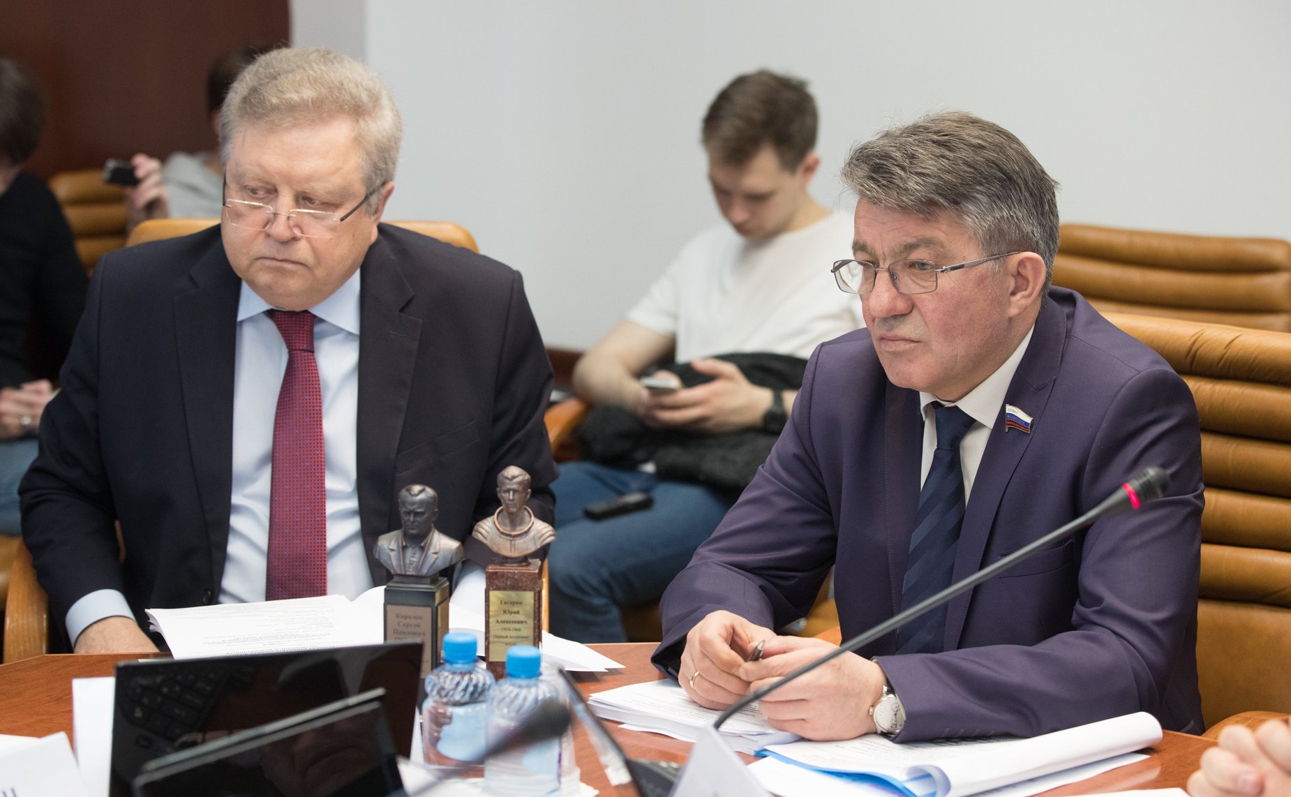Е. Серебренников и В. Озеров
