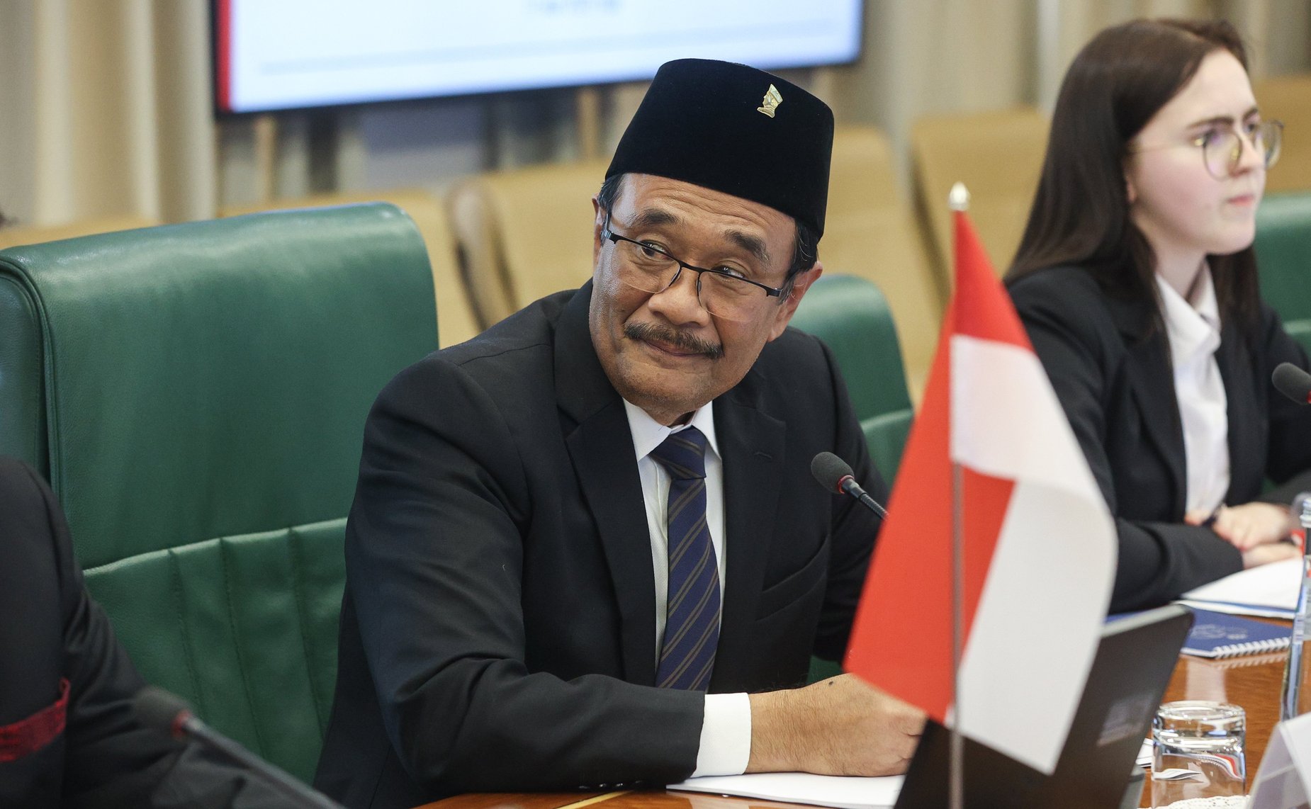 Встреча председателя Комитета СФ по конституционному законодательству и государственному строительству Андрея Клишаса с руководителем Комитета по исследованиям Народного консультативного конгресса Республики Индонезии