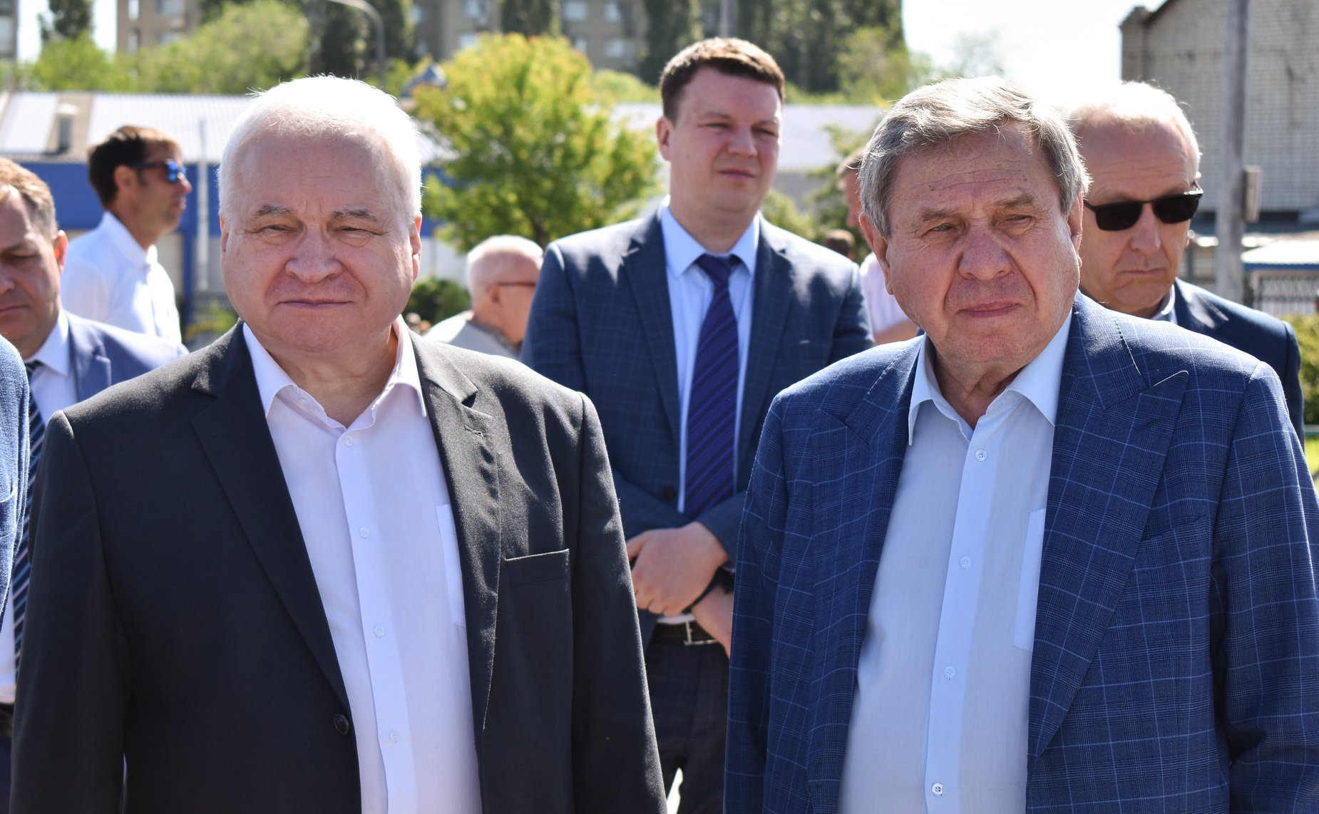 В ходе поездки сенаторы РФ побывали на стадионе «Торпедо», где в планах строительство универсального спортзала и реконструкция водноспортивной базы «Олимпия» в Энгельсе
