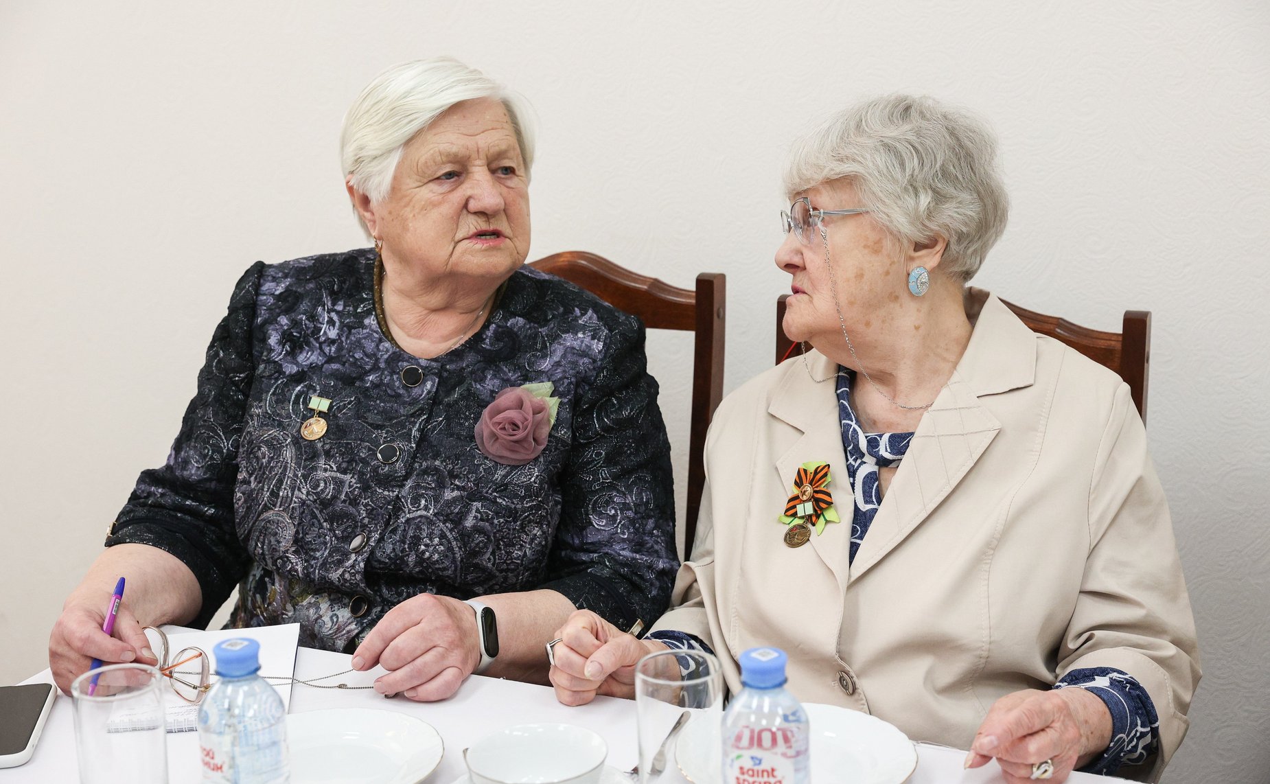 В рамках подготовки празднования 80-летия полного освобождения Ленинграда от фашистской блокады Валентина Матвиенко встретилась с ветеранами — жителями блокадного Ленинграда