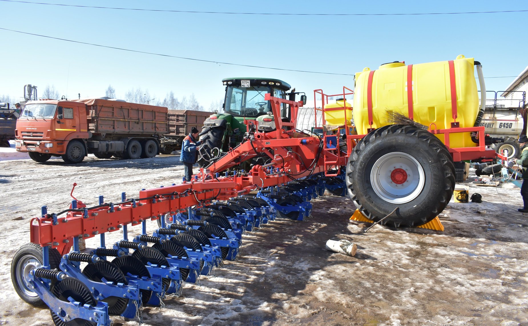 Сергей Мартынов в ходе рабочей поездки в Республику Марий Эл посетил предприятие «Агрофирма Колос»