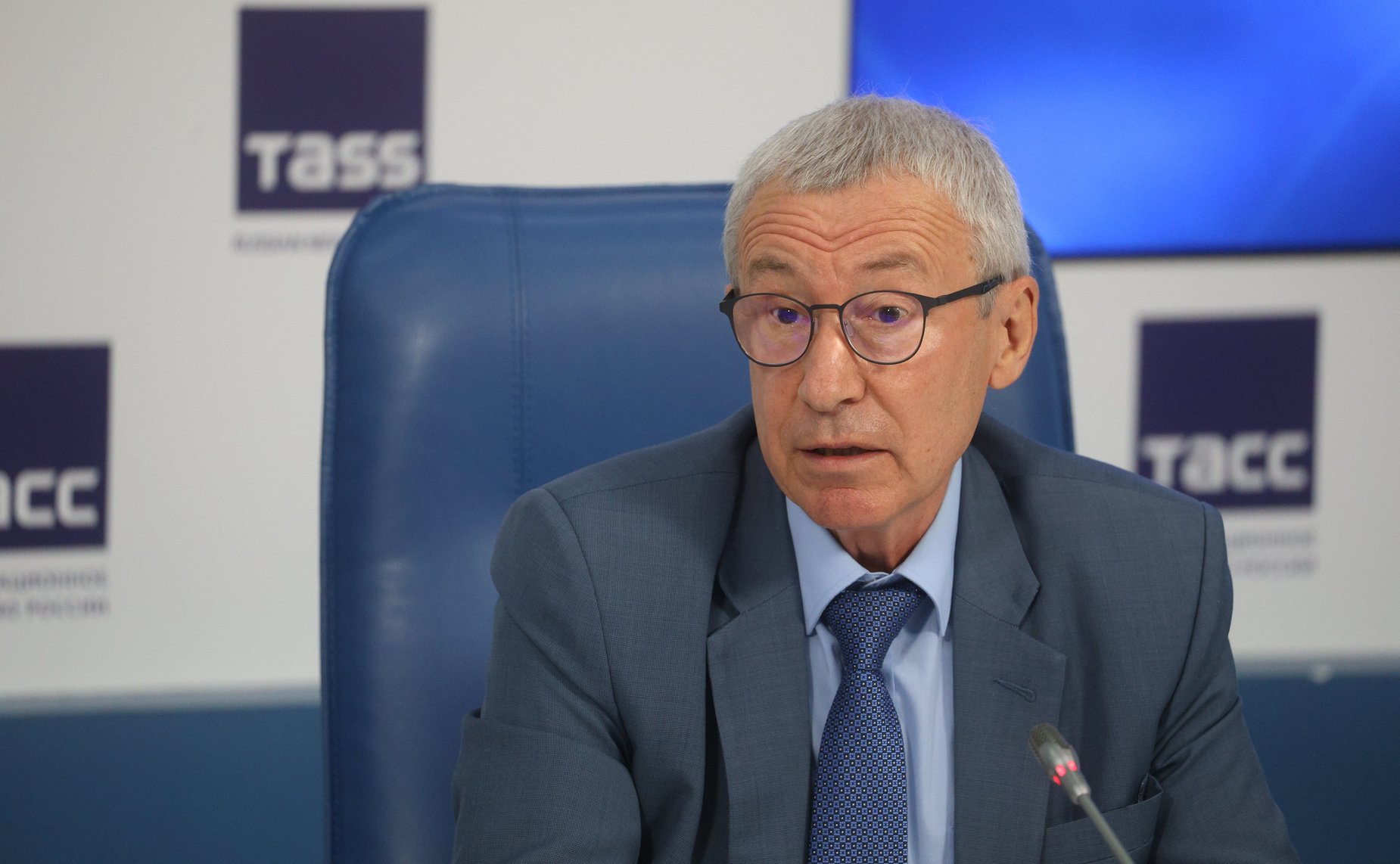 Пресс-конференция председателя Комиссии СФ по защите государственного суверенитета и предотвращению вмешательства во внутренние дела РФ Андрея Климова на тему «Выборы −2023: внешние угрозы российскому избирательному суверенитету»