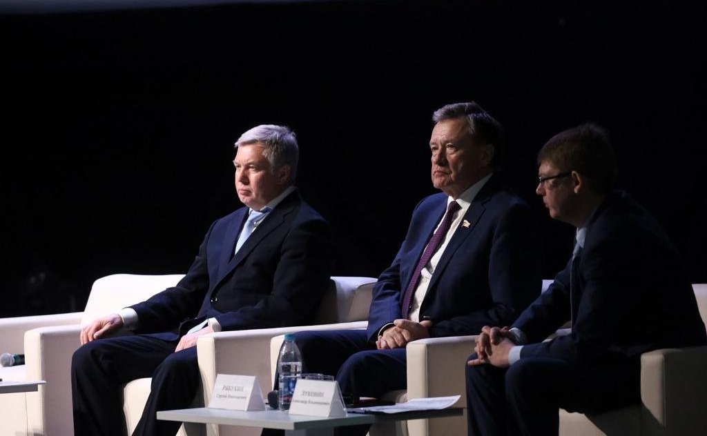 Сергей Рябухин в ходе региональной поездки принял участие в работе XV Гражданского форума Ульяновской области