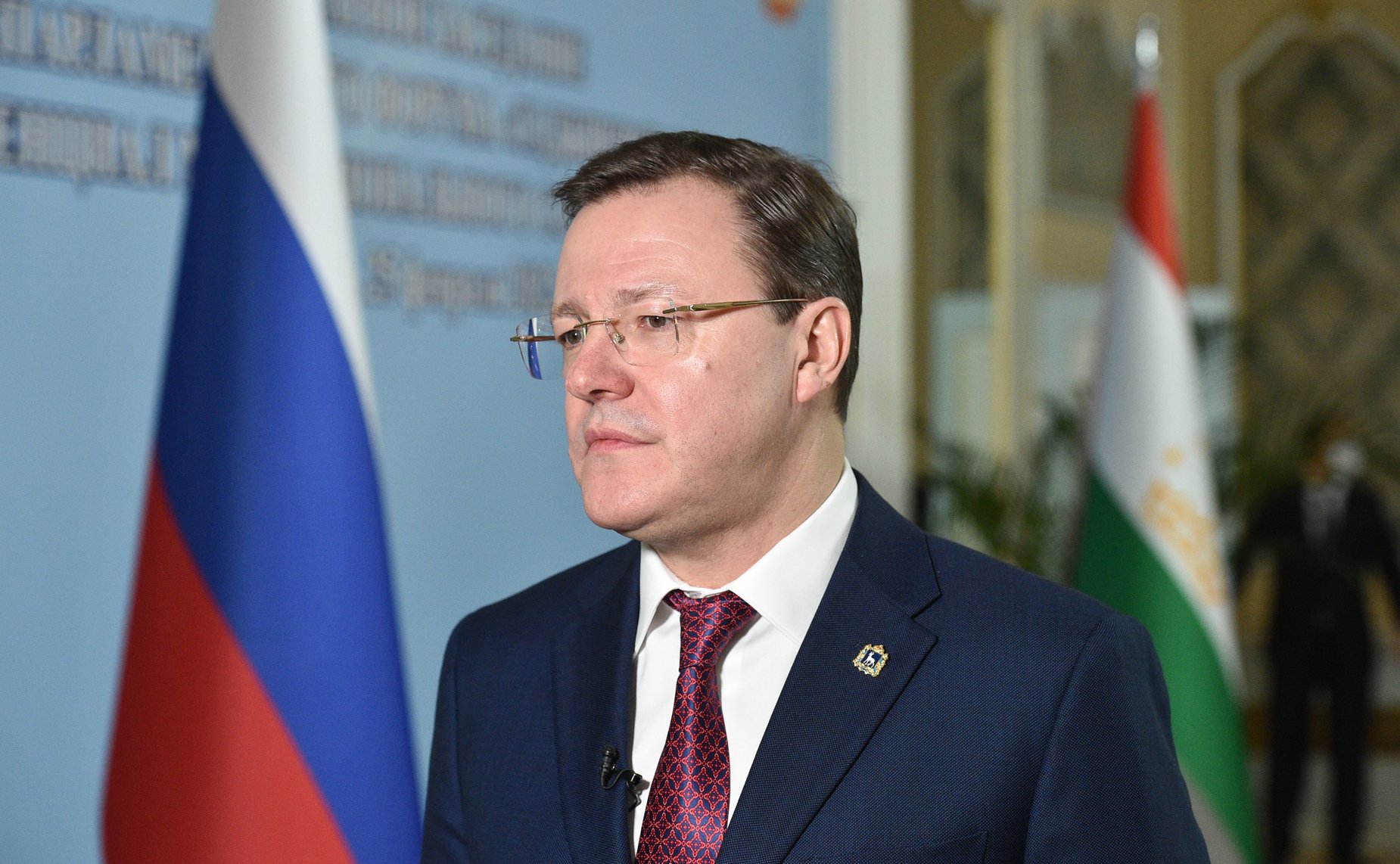 Дмитрий Азаров