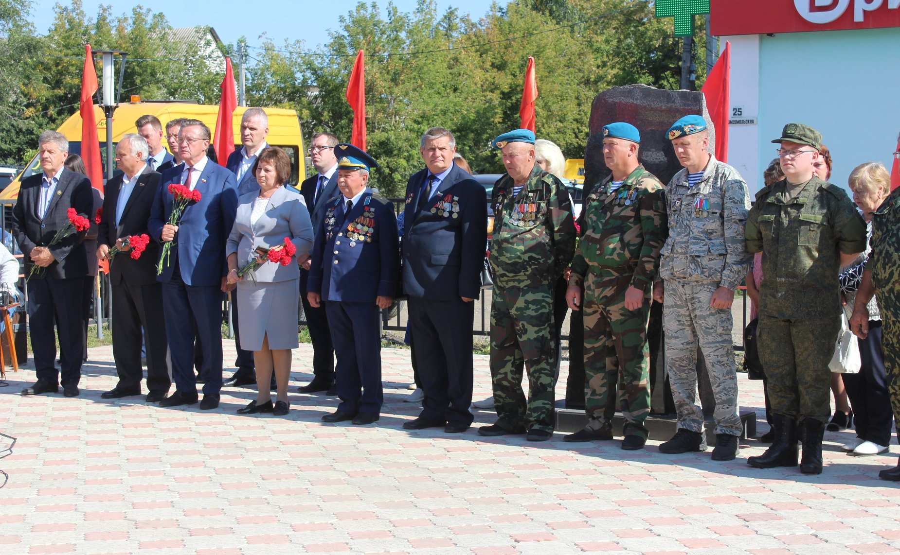 Сергей Рябухин принял участие в патриотических мероприятиях, посвященных открытию аллеи Славы Героев СВО