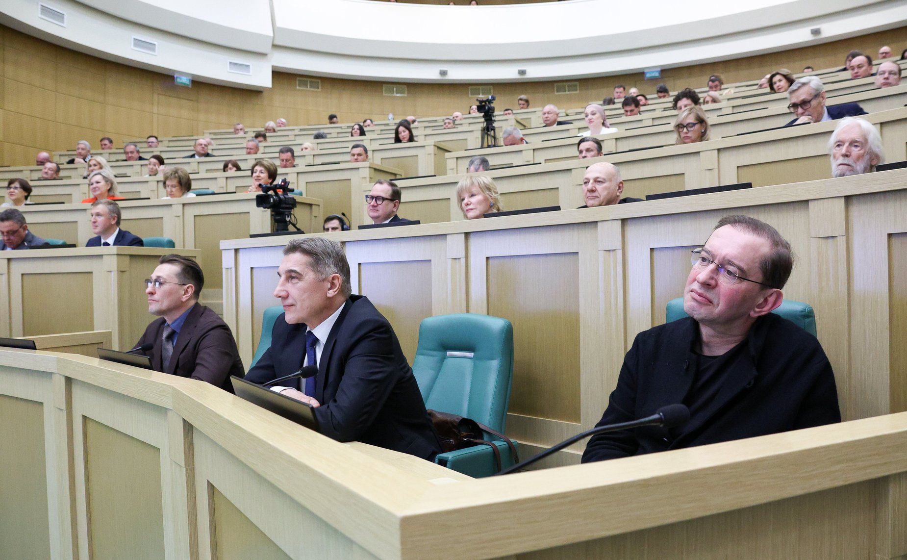 Председатель Совета Федерации Валентина Матвиенко провела встречу с деятелями театрального искусства