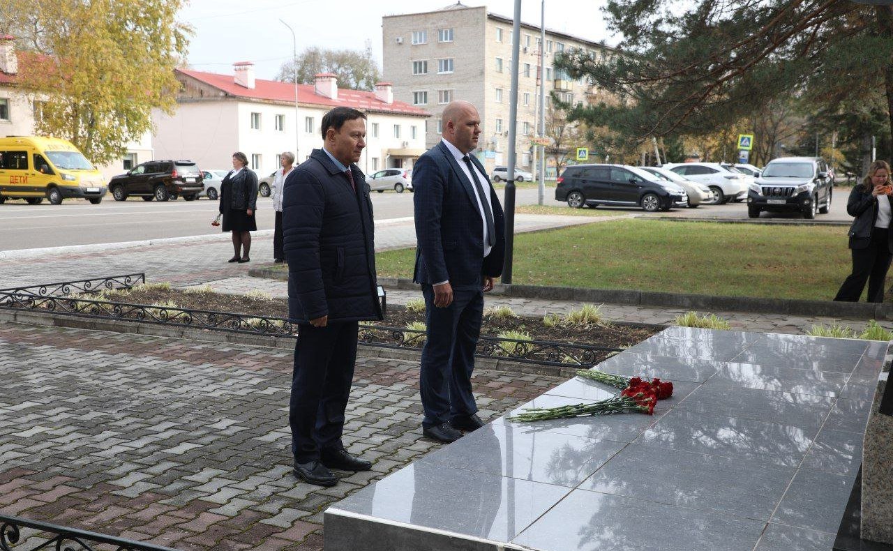 Александр Ролик провел встречу с участниками СВО и патриотические мероприятия