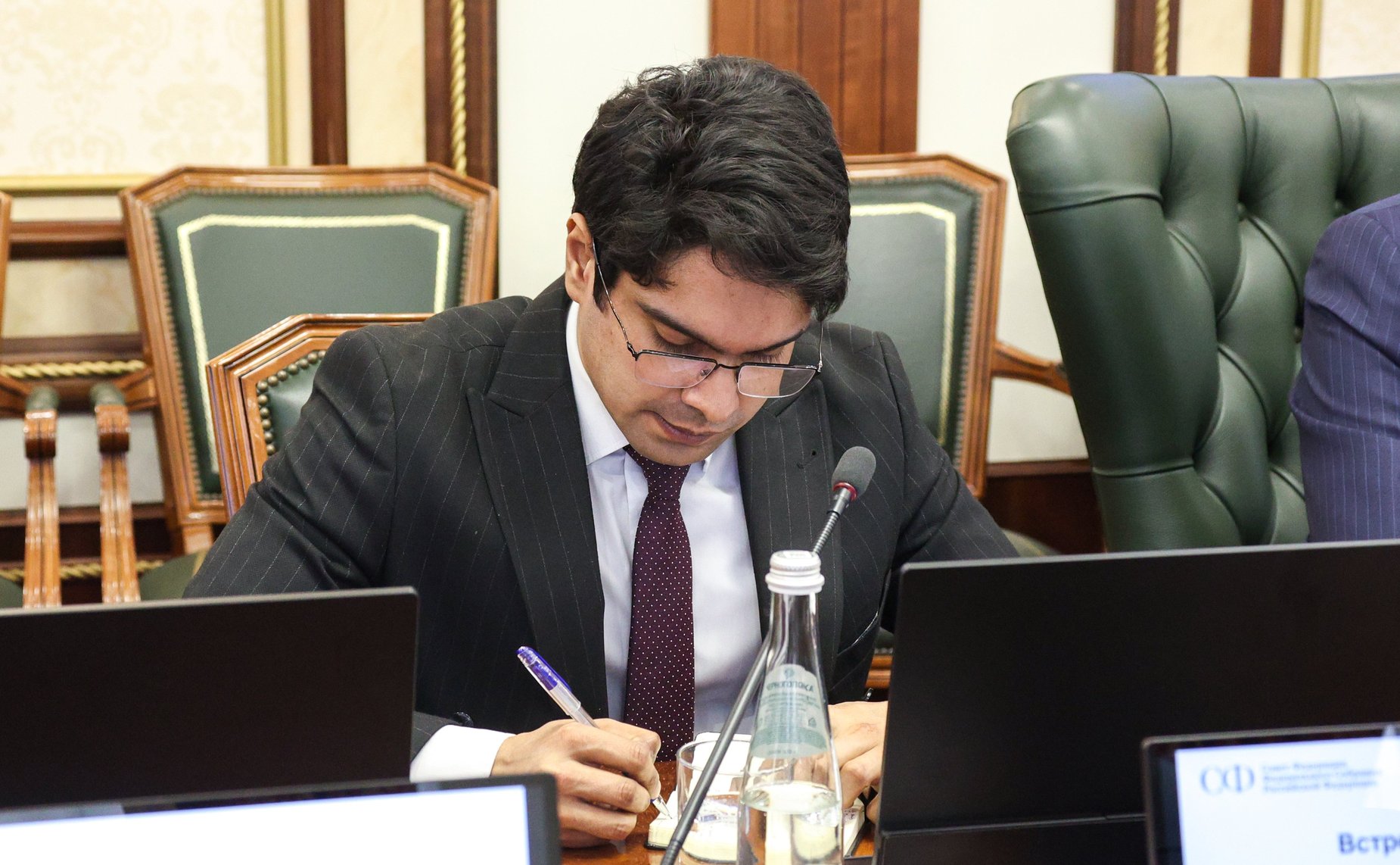 Встреча заместителя Председателя Совета Федерации Константина Косачева с Чрезвычайным и Полномочным Послом Исламской Республики Пакистан в Российской Федерации Файсалом Ниазом Тирмизи