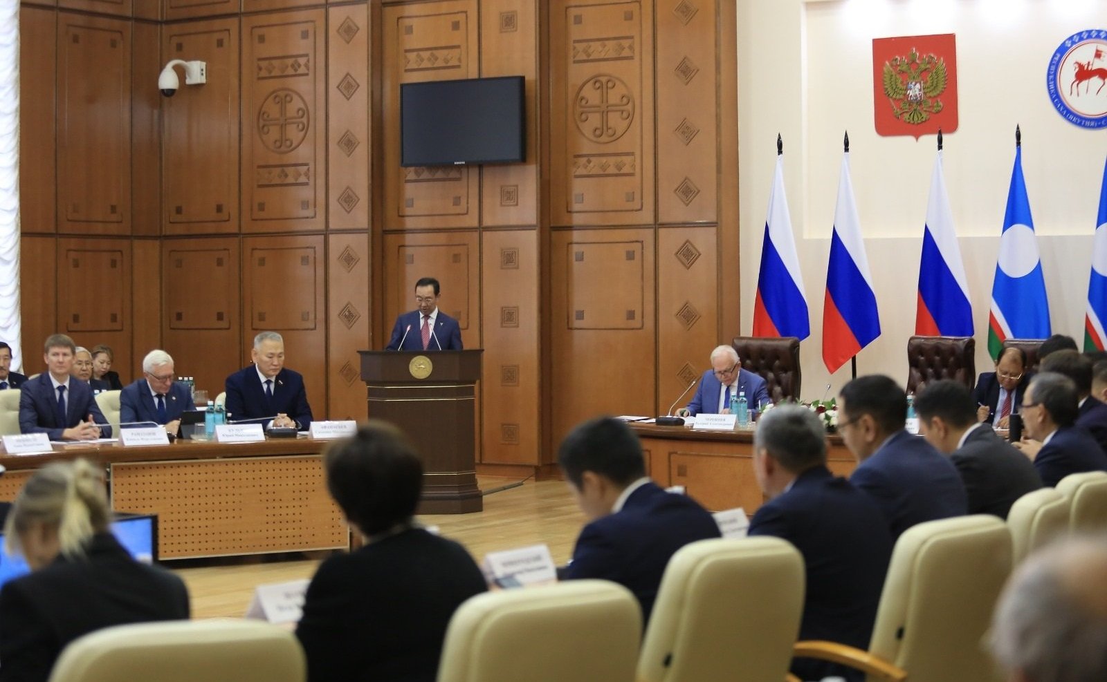 Сахамин Афанасьев принял участие в научно-экспертном форуме «Арктика — территория стратегических исследований: итоги, новые вызовы и горизонты»