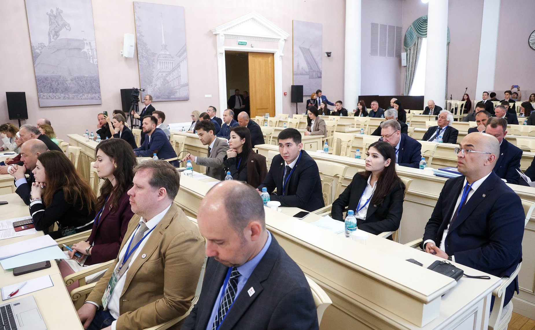 Международная конференция «Законодательное регулирование использования искусственного интеллекта и новых технологий в контртеррористических целях и профилактике радикализма и экстремизма»
