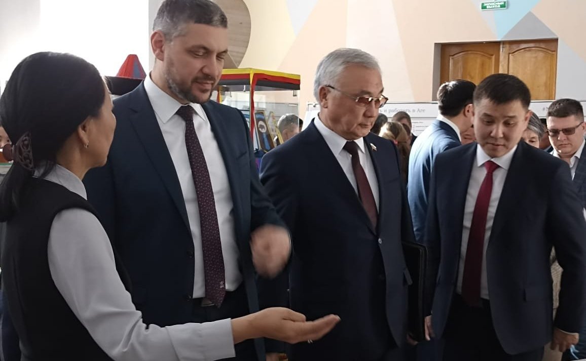 Баир Жамсуев в ходе работы в регионе принял участие в окружном итоговом совещании «Отчет администрации Агинского Бурятского округа об итогах работы за 2022 год и задачах на 2023 год»