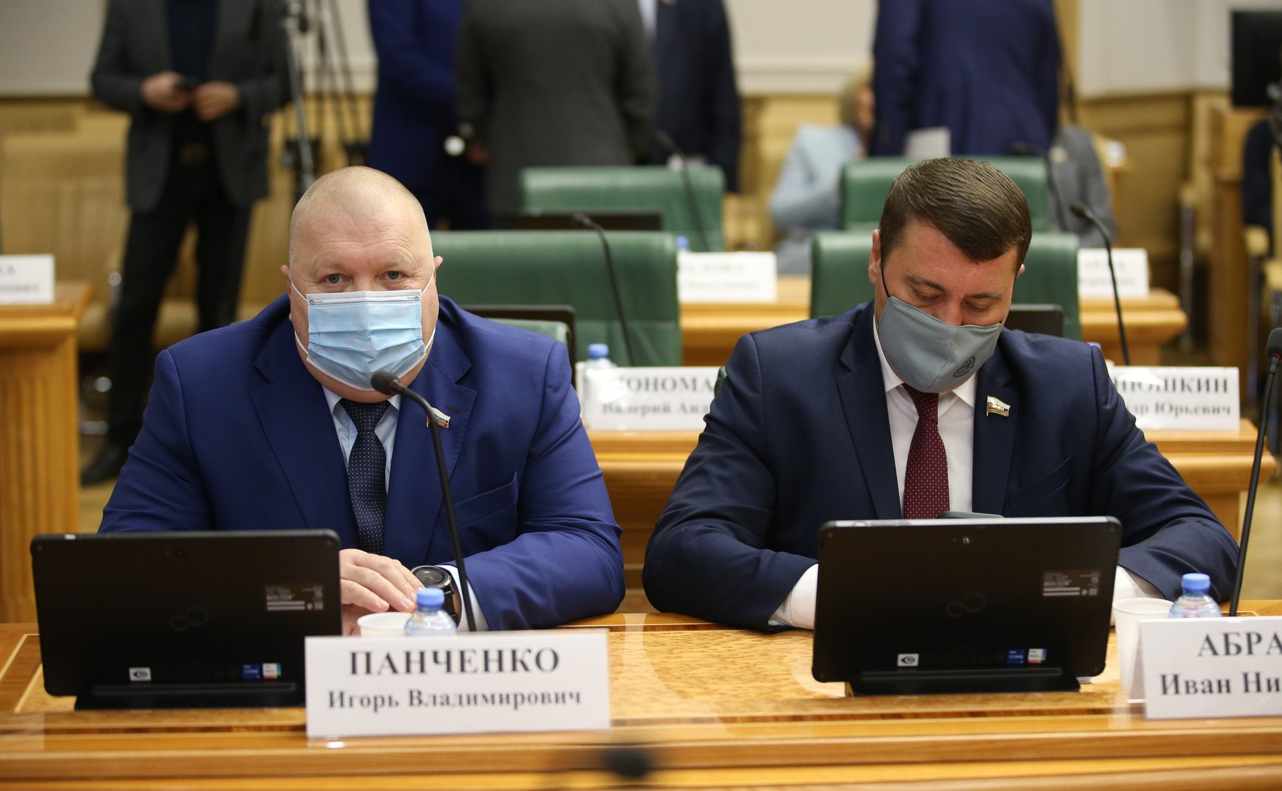 Встреча сенаторов Российской Федерации с Министром промышленности и торговли РФ Денисом Мантуровым в формате «Открытого диалога»